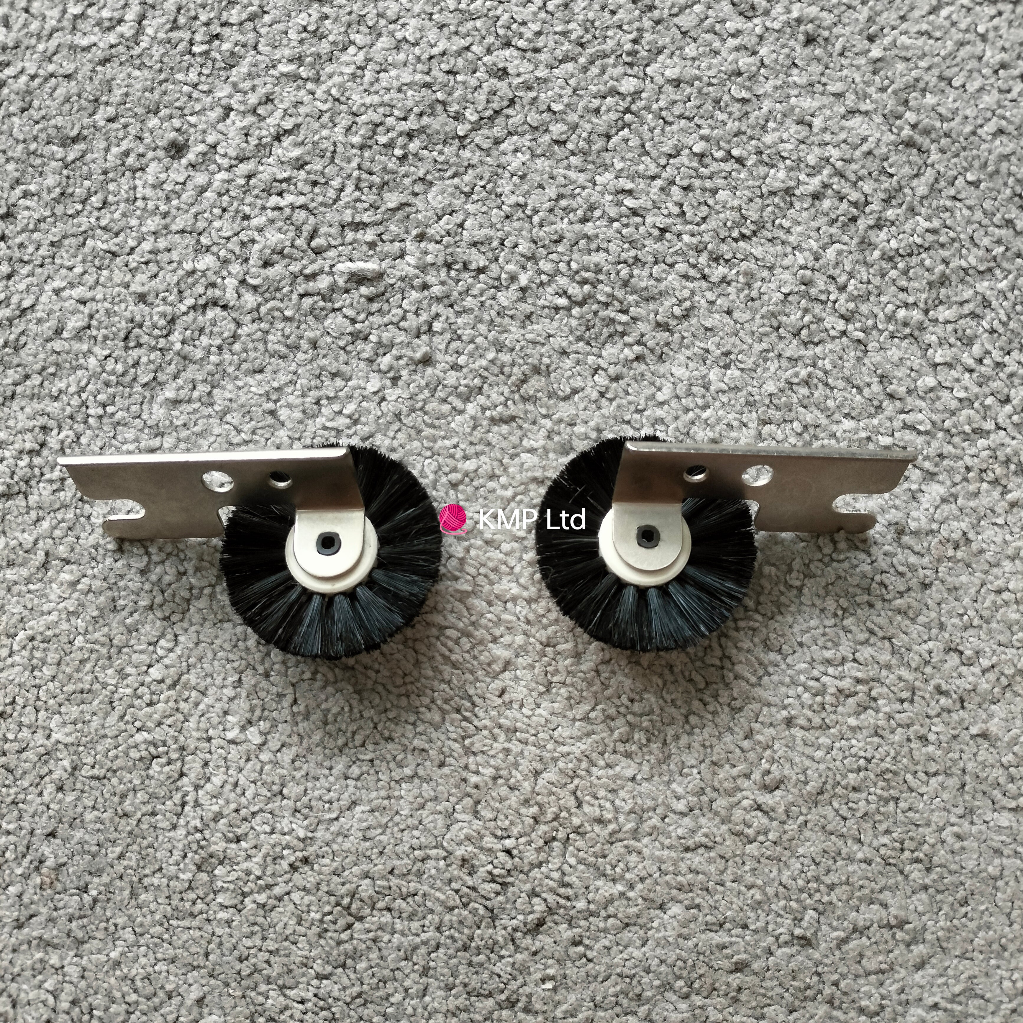 Knitmaster Mod. 150 TUCK BRUSHES left & right