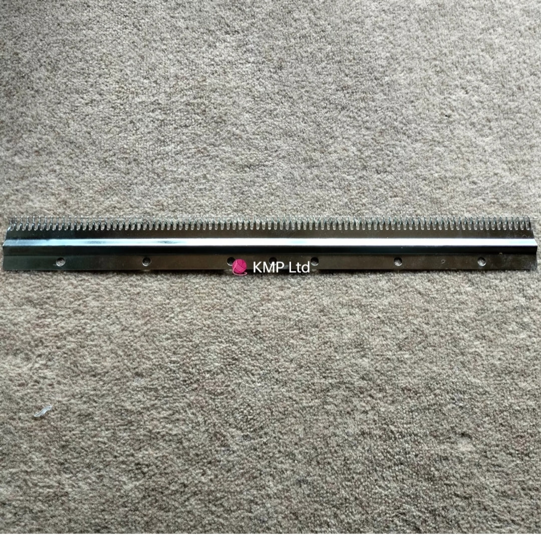 Mid-Gauge Knitting Machine Ribber Cast 0n Comb