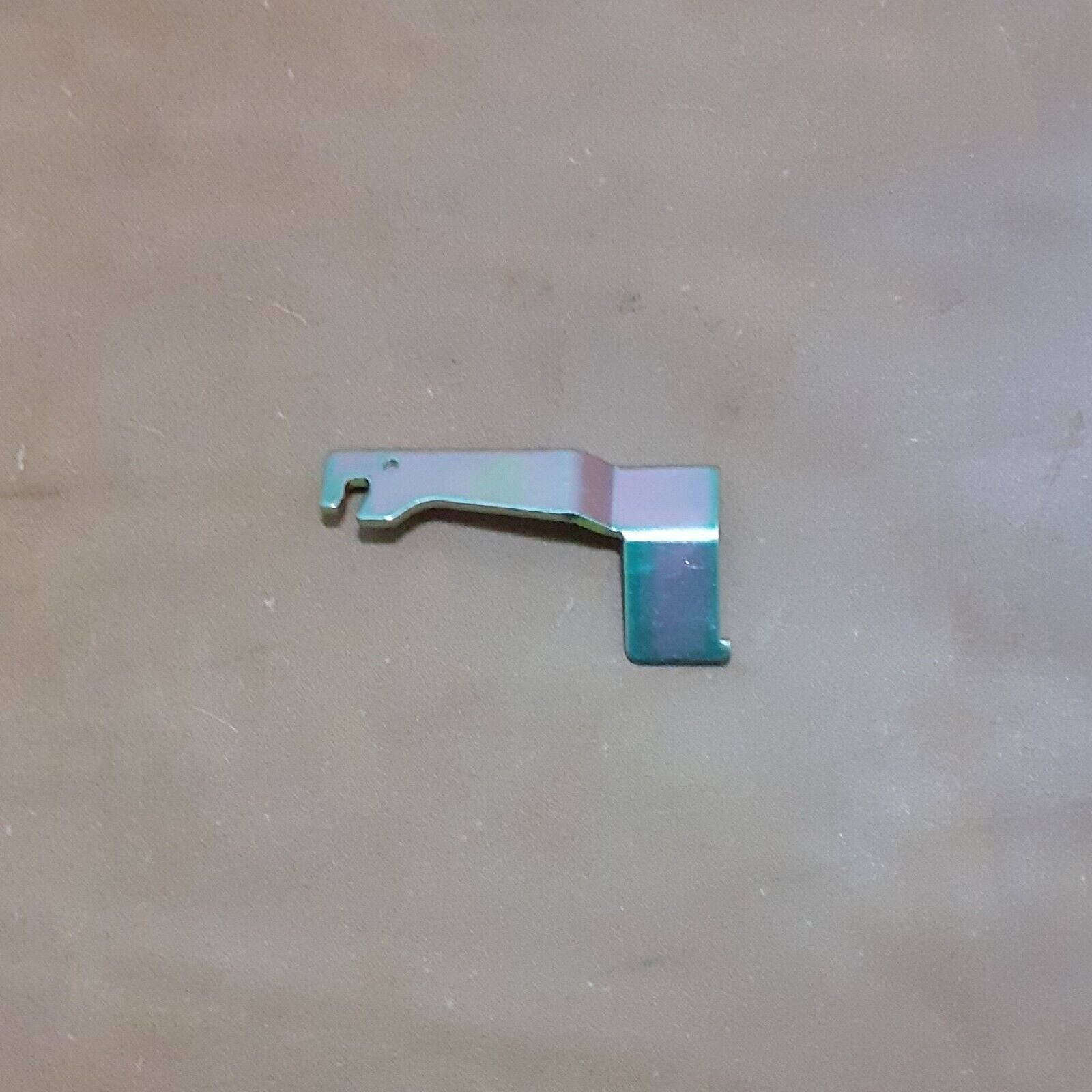 Toyota KS 610 Knitting Machine CARRIAGE LOCK