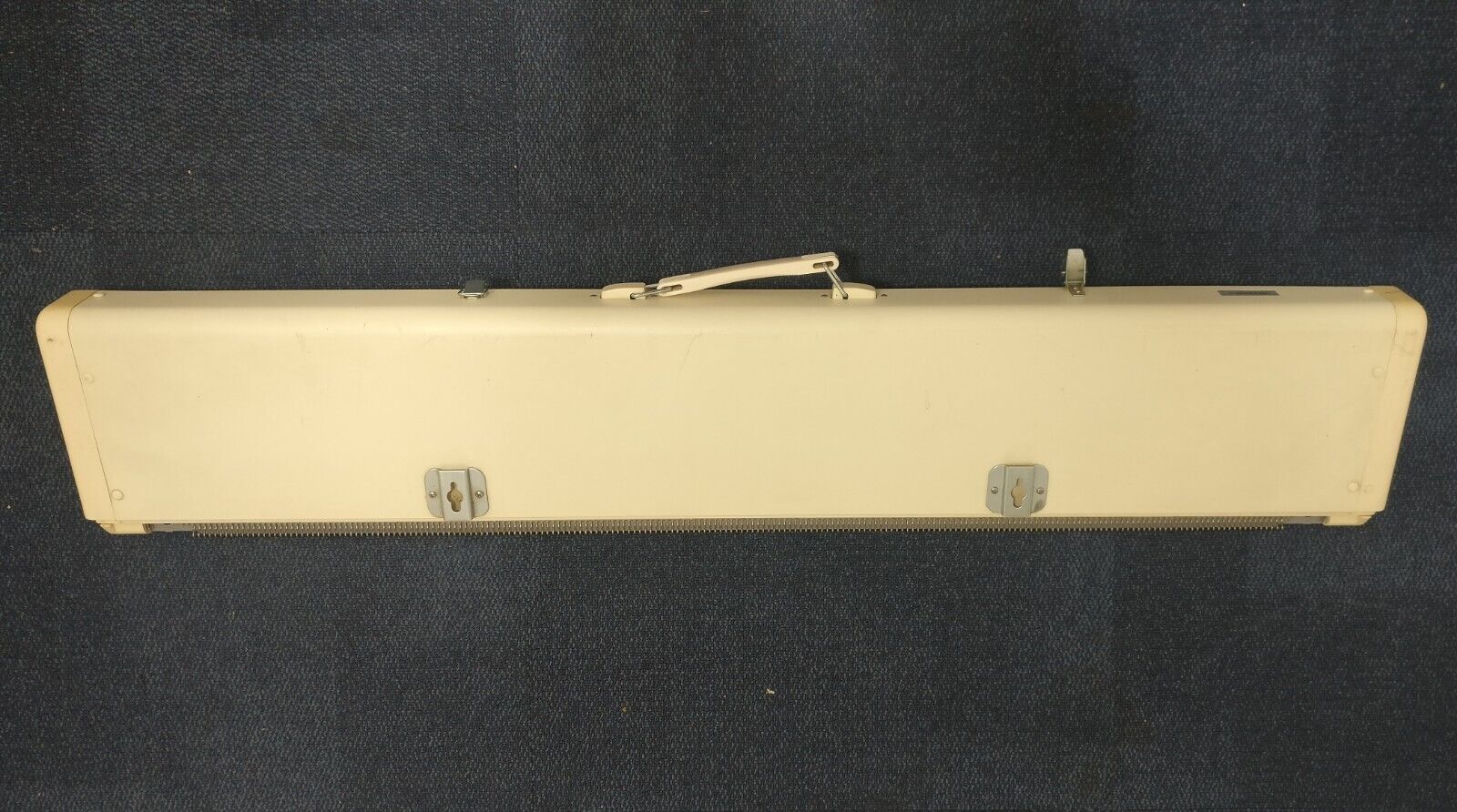 Brother KH-881 NEEDLE BED