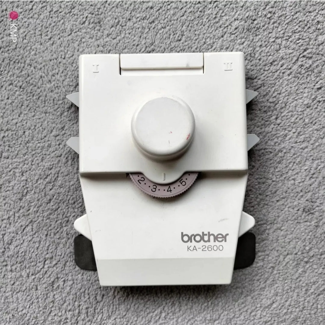 Brother KA-2600 INTARSIA CARRIAGE (Just The Main Carriage What You See In Photo) Main image