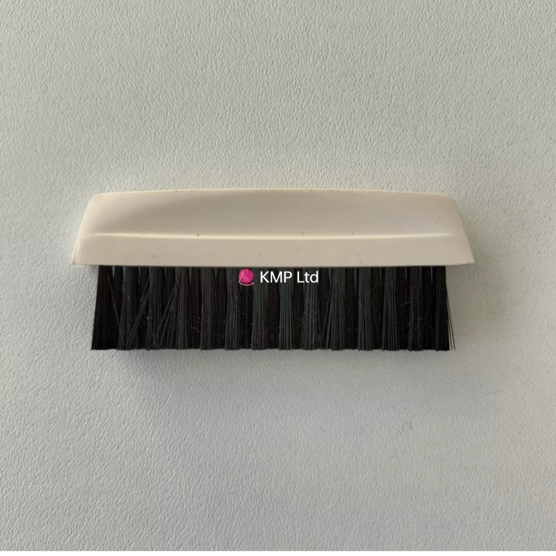 Brother KH 230 Chunky CLEANING BRUSH Main image