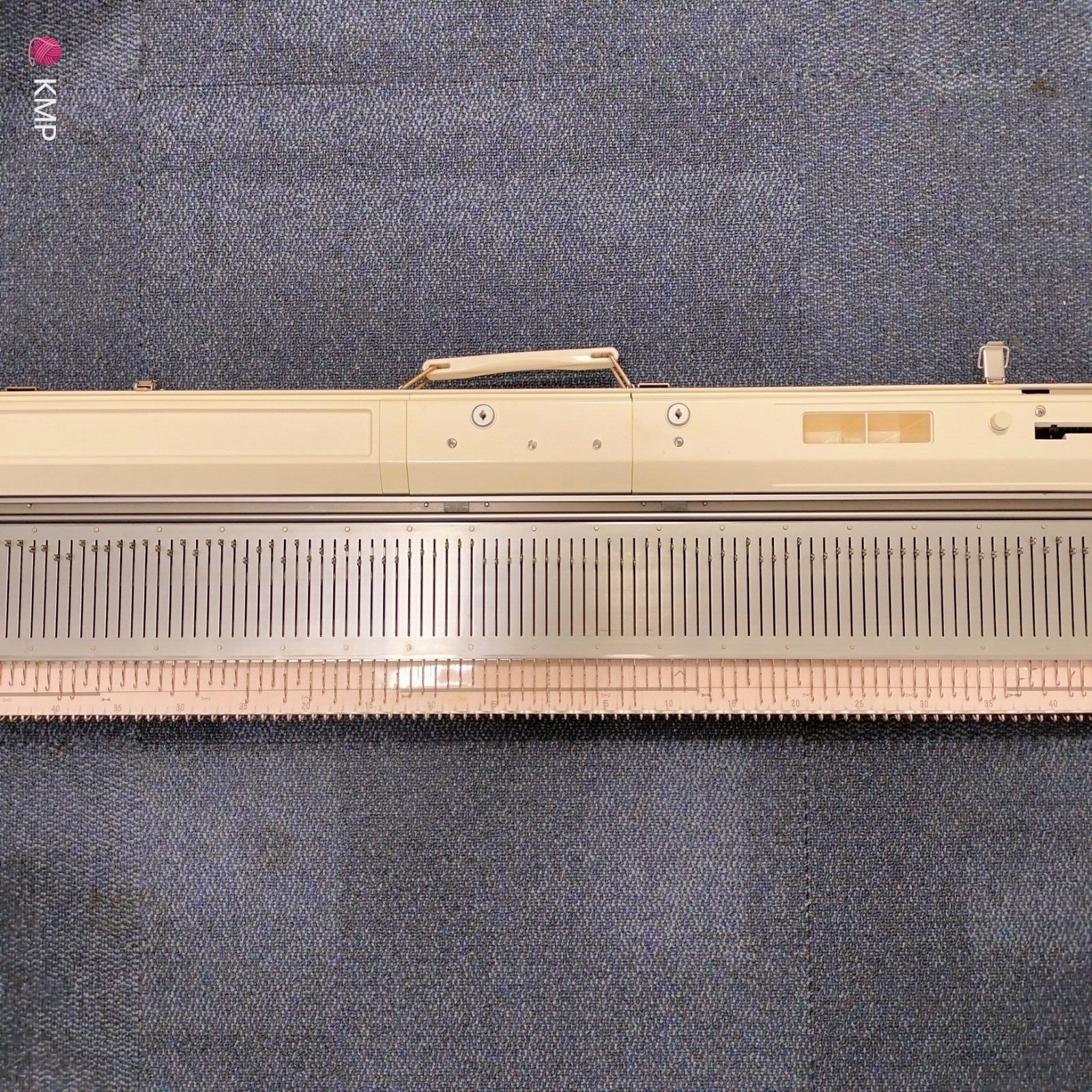 Brother KH-260 Chunky Knitting Machine NEEDLE BED