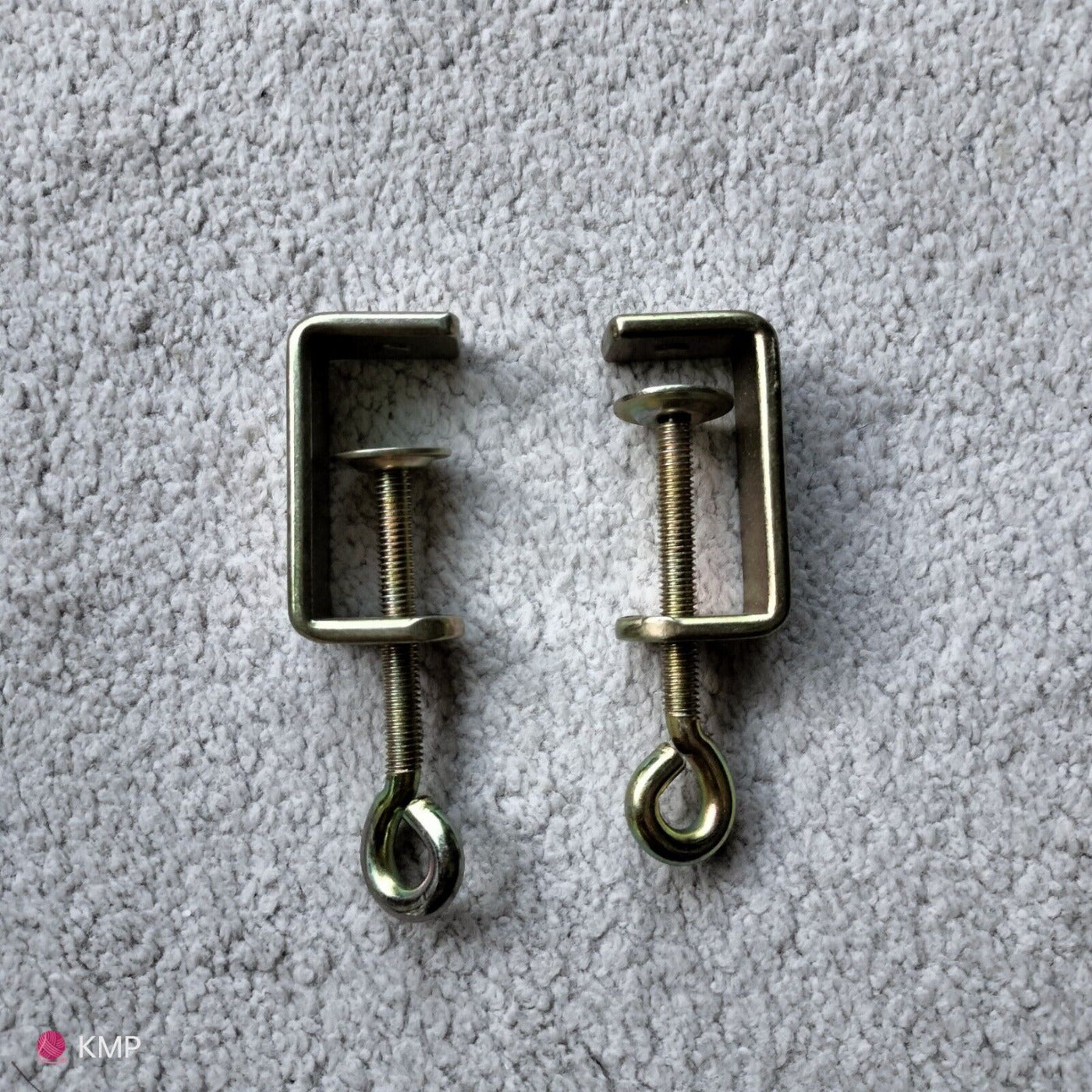 Brother KH-260 Chunky Knitting Machine TABLE CLAMPS x2.   Main image