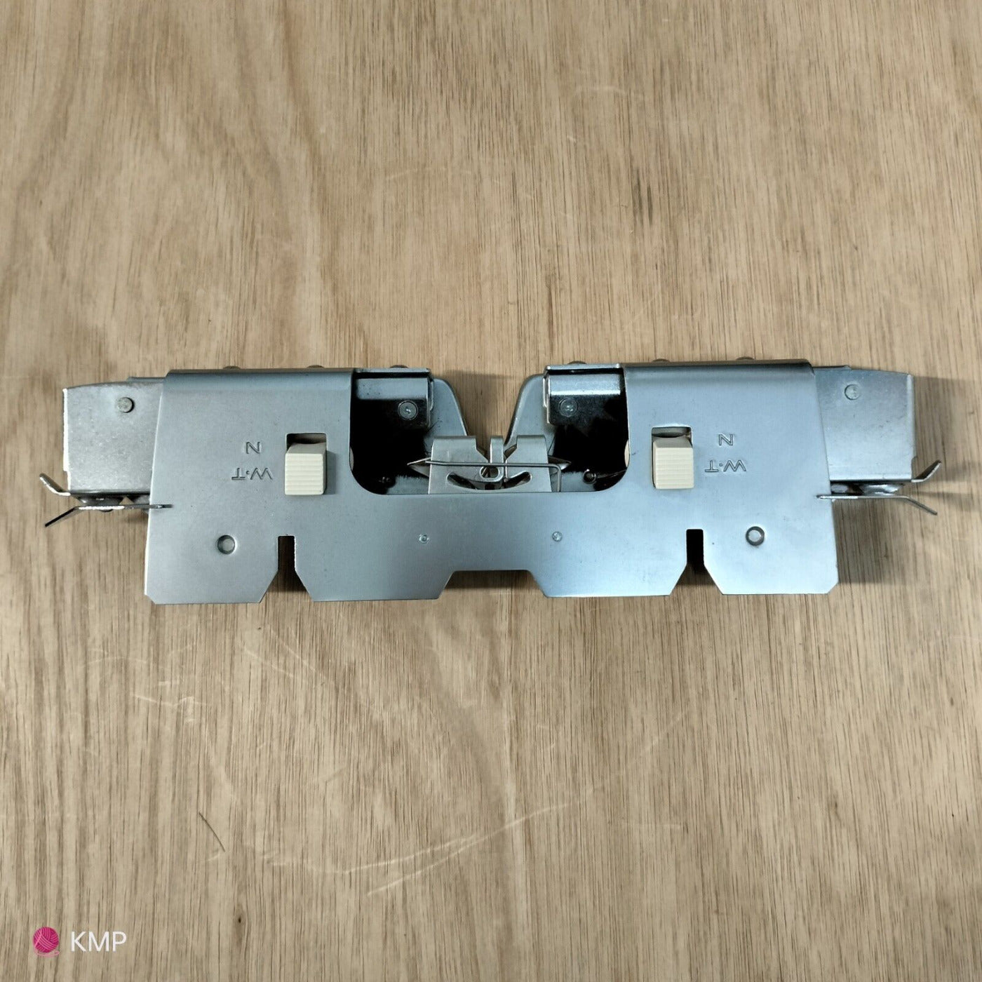 Brother KH-710 Knitting Machine Carriage SINKER PLATE
Success Main image
