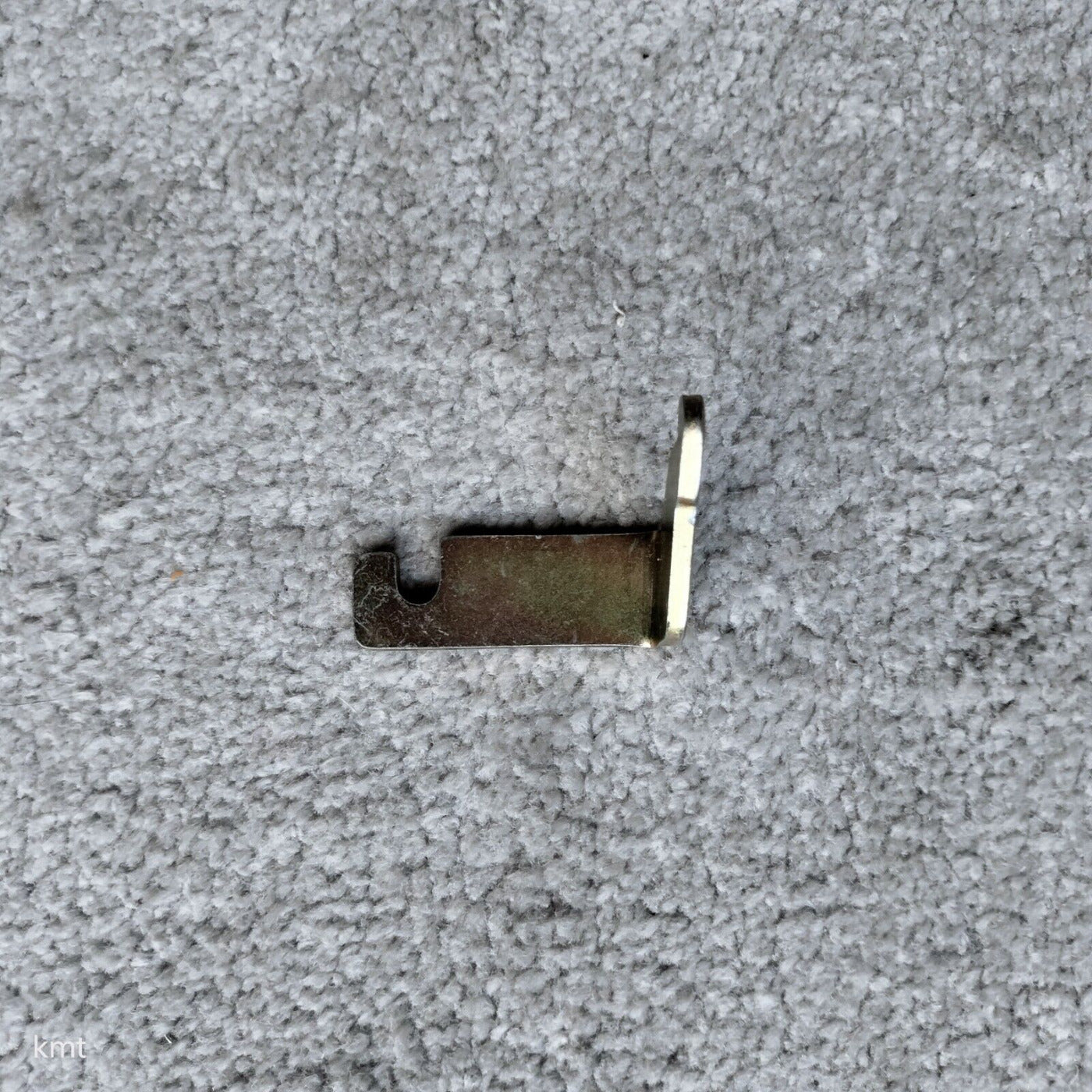 Brother KH-710 Knitting Machine CARRIAGE LOCK Main image