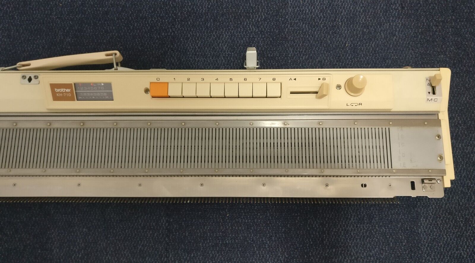 Brother KH-710 NEEDLE BED no needles for parts
