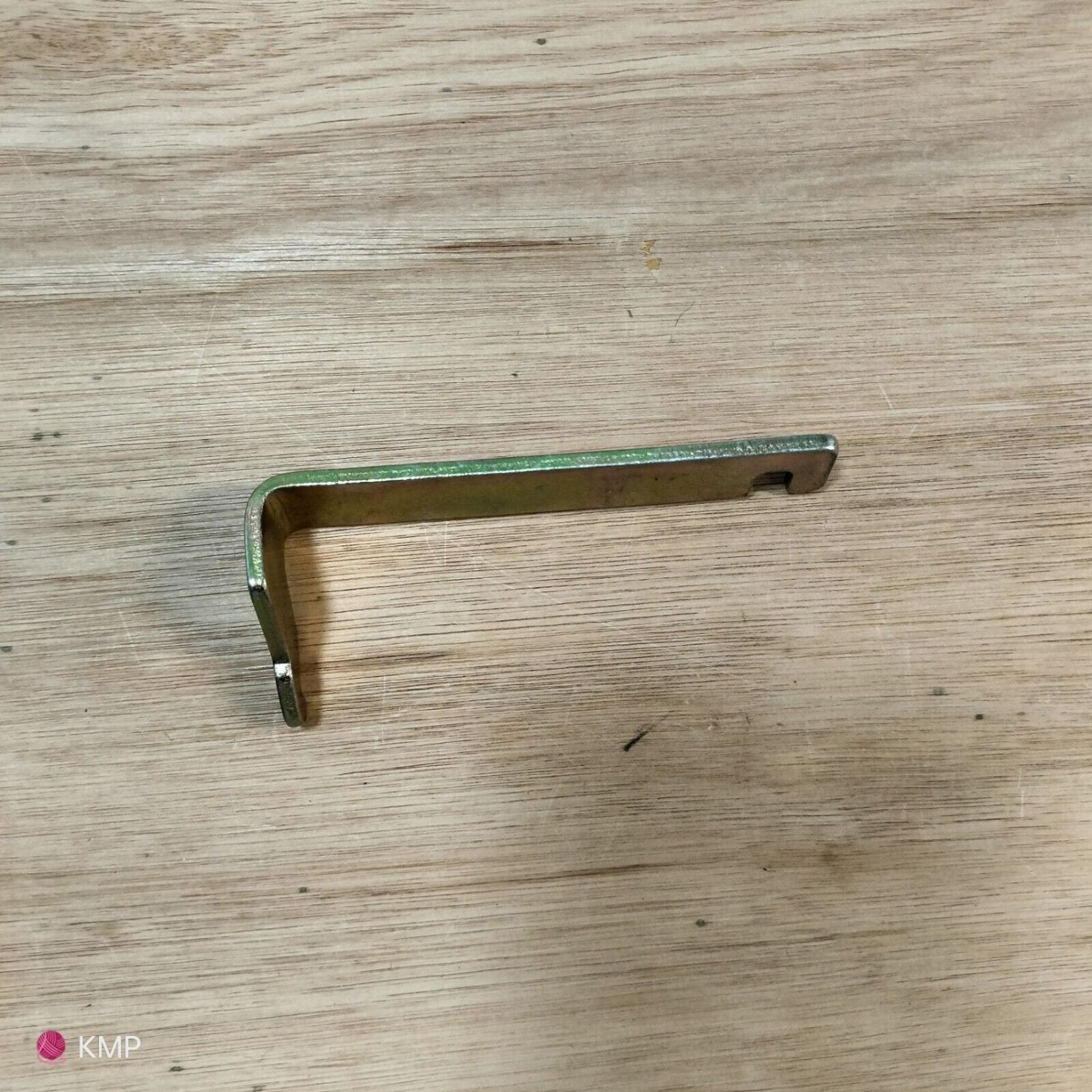 Brother KH-840 Knitting Machine CARRIAGE LOCK Main image