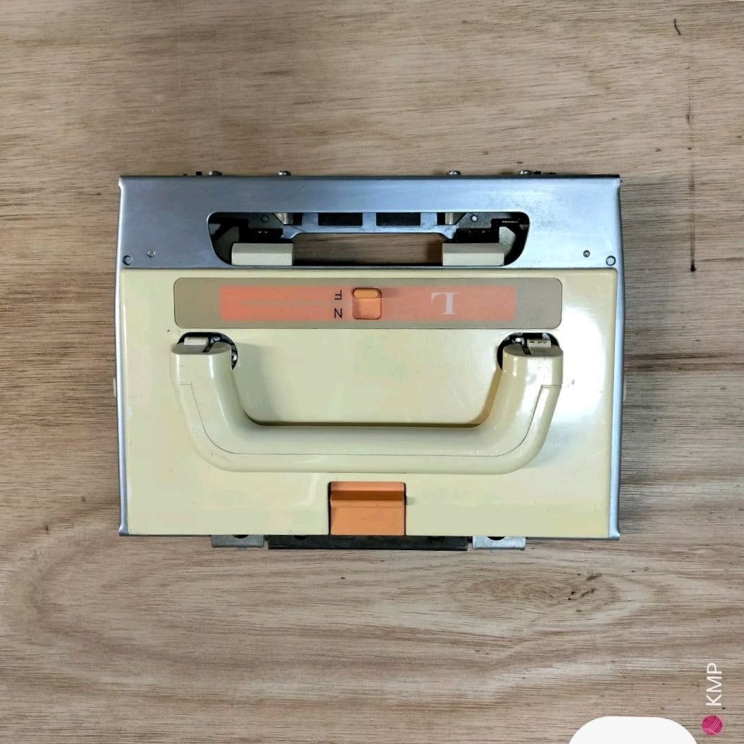 Brother KH 840 Knitting Machine LACE CARRIAGE Main image