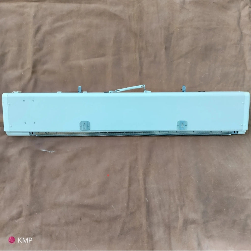 Brother KH 950 Electronic Knitting Machine NEEDLE BED