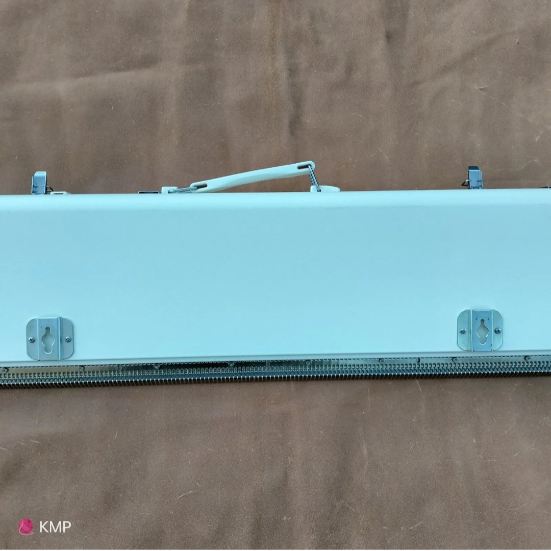 Brother KH 950 Electronic Knitting Machine NEEDLE BED