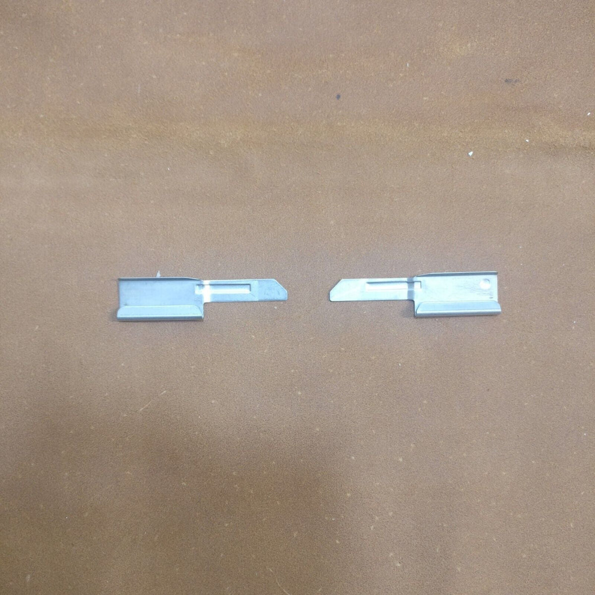 Brother KR-850 Ribber END STITCH PRESSER PLATES Main image