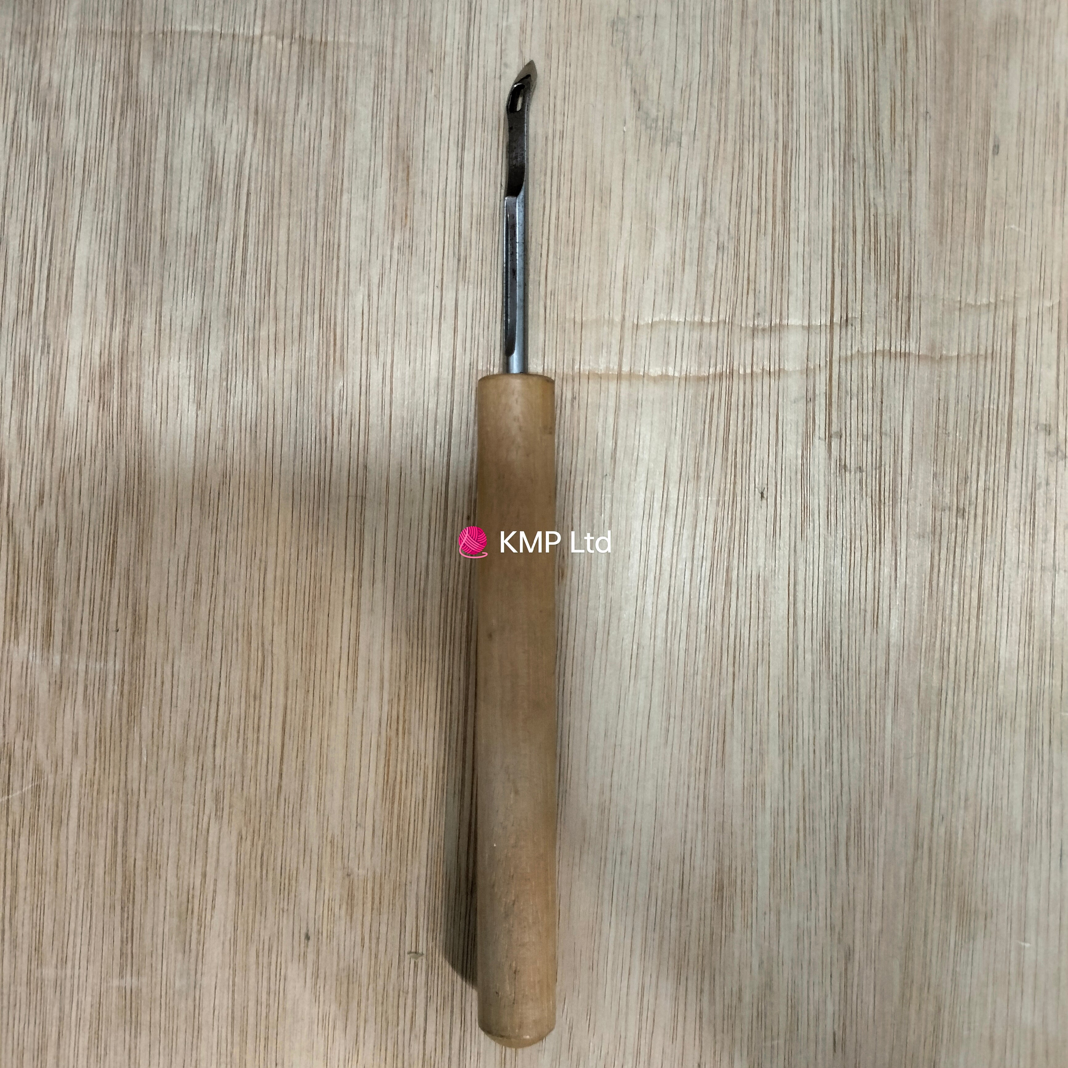 Chunky 9mm Knitting Machine WORK TOOL to pick up, re-hang, fix dropped stitches Main image