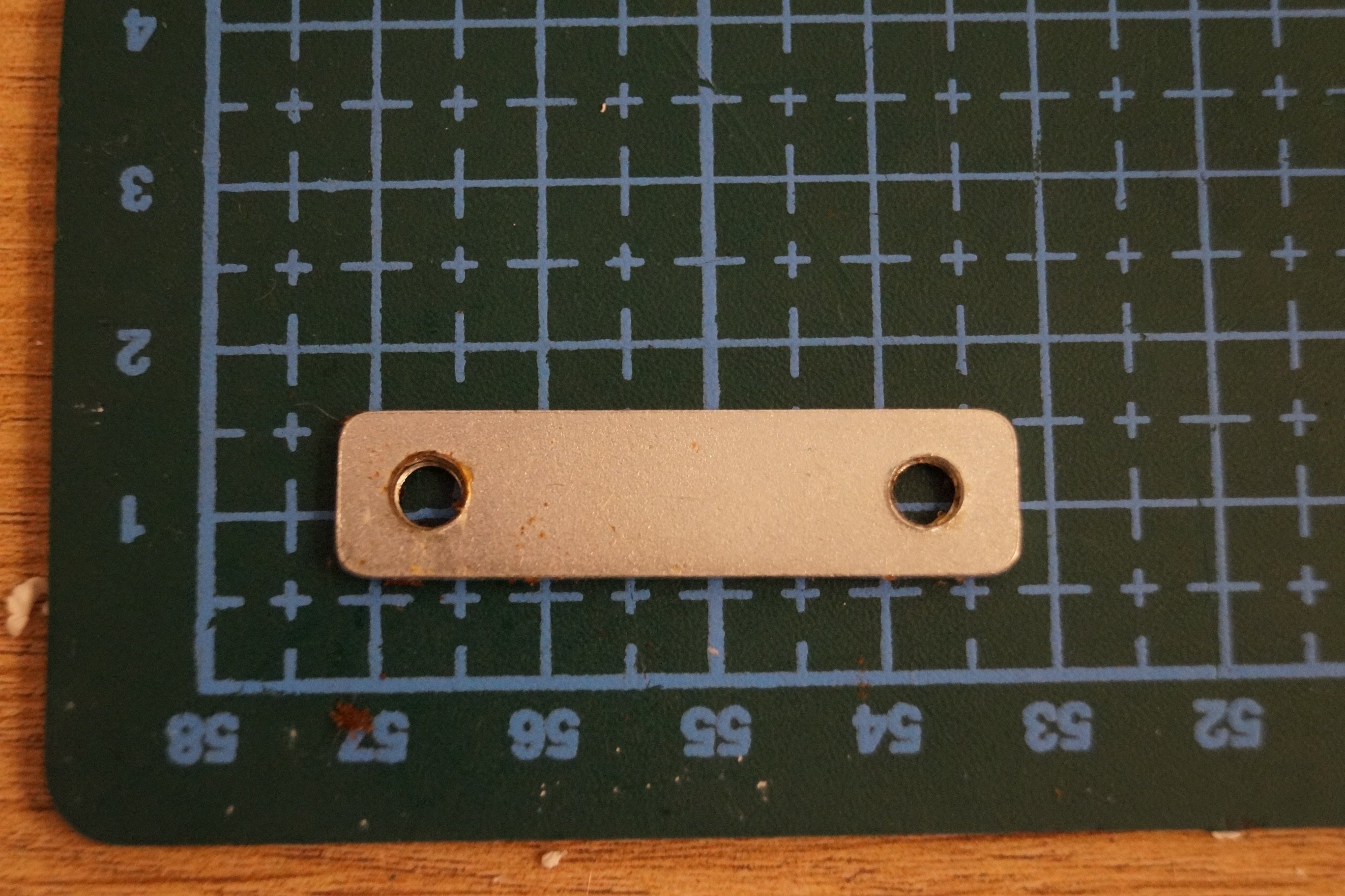 Brother knitting Machine Screw retainer Main image