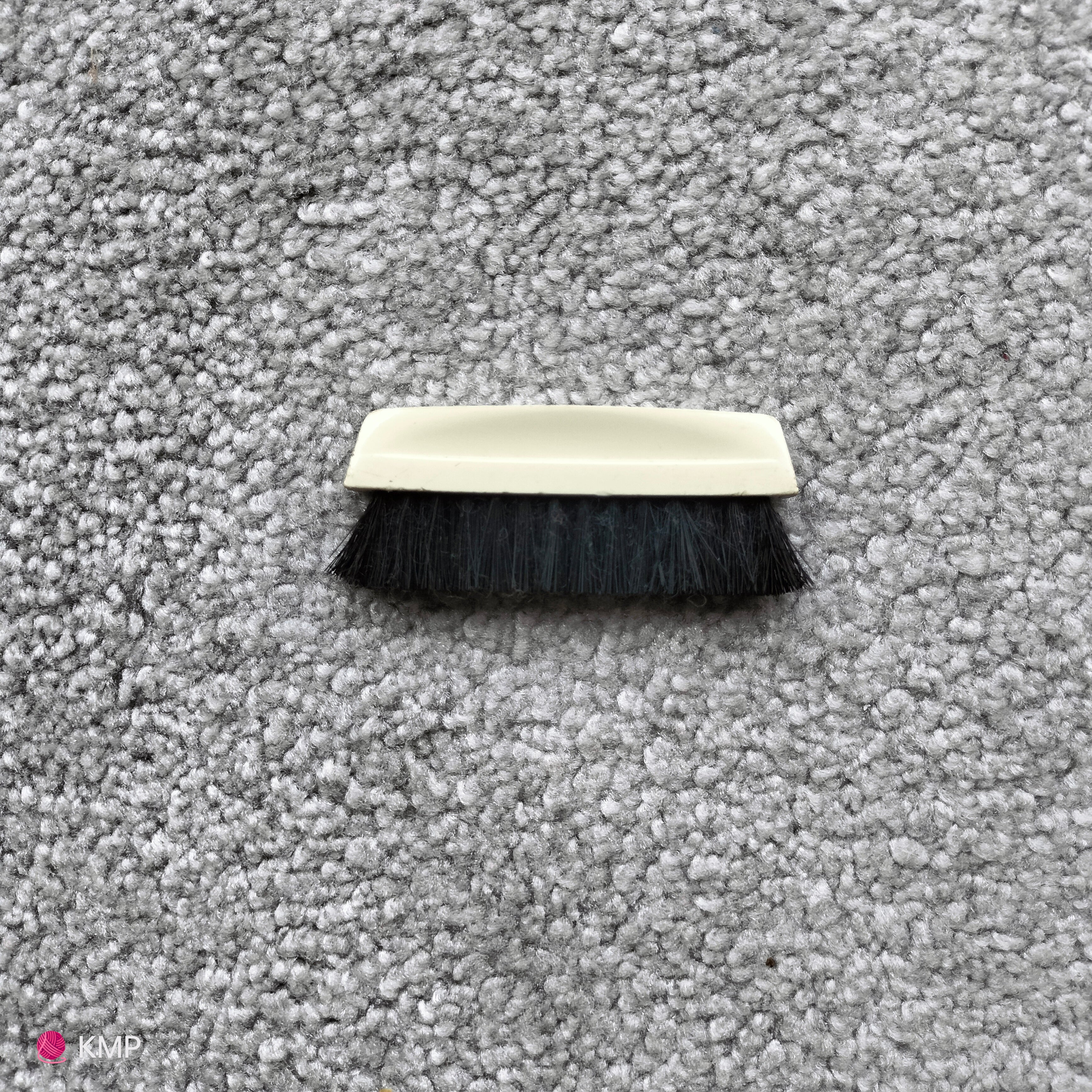 Brother KH-891 Knitting Machine CLEANING BRUSH a bit worn out Main image