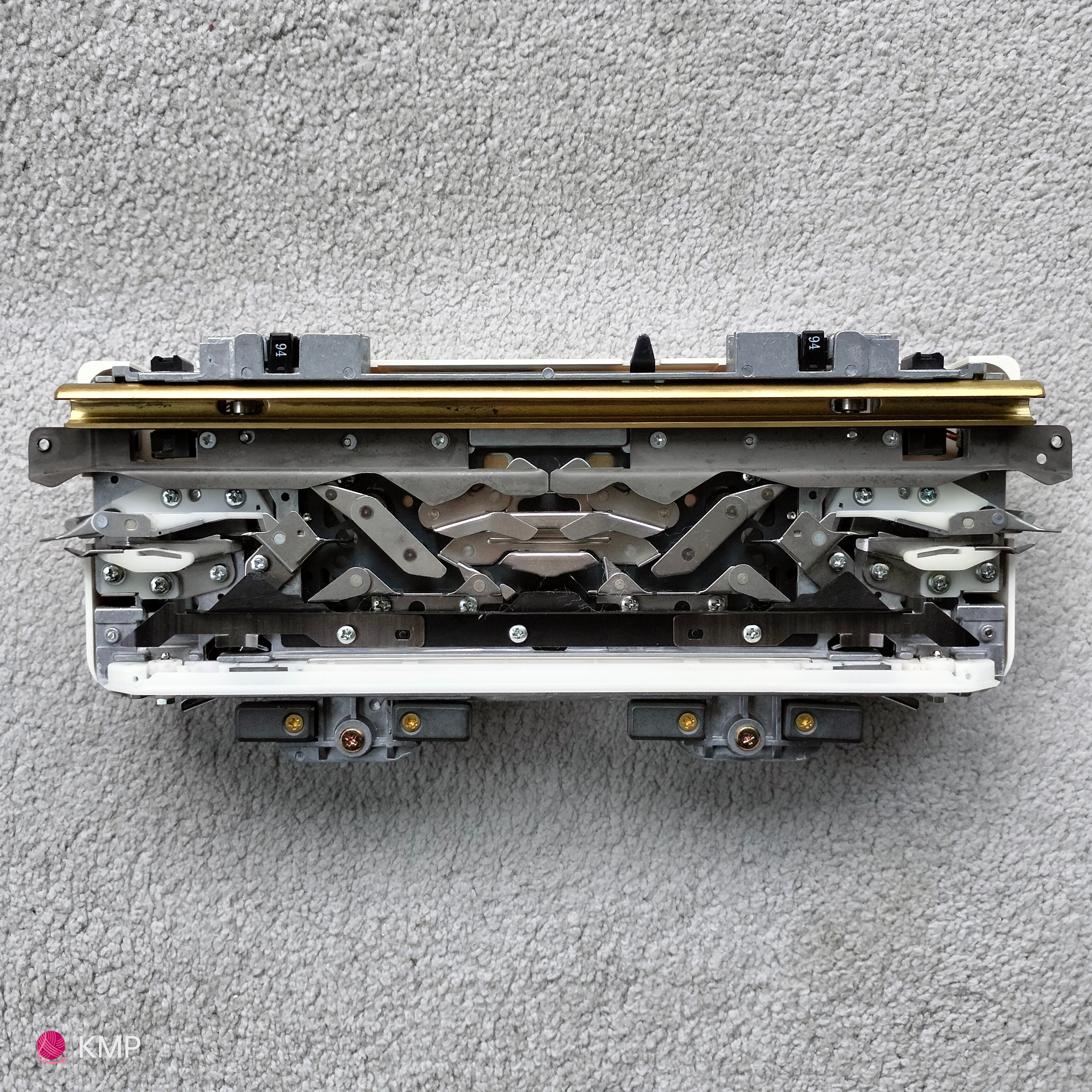 Silver Reed SK 840 Electronic Knitting Machine CARRIAGE