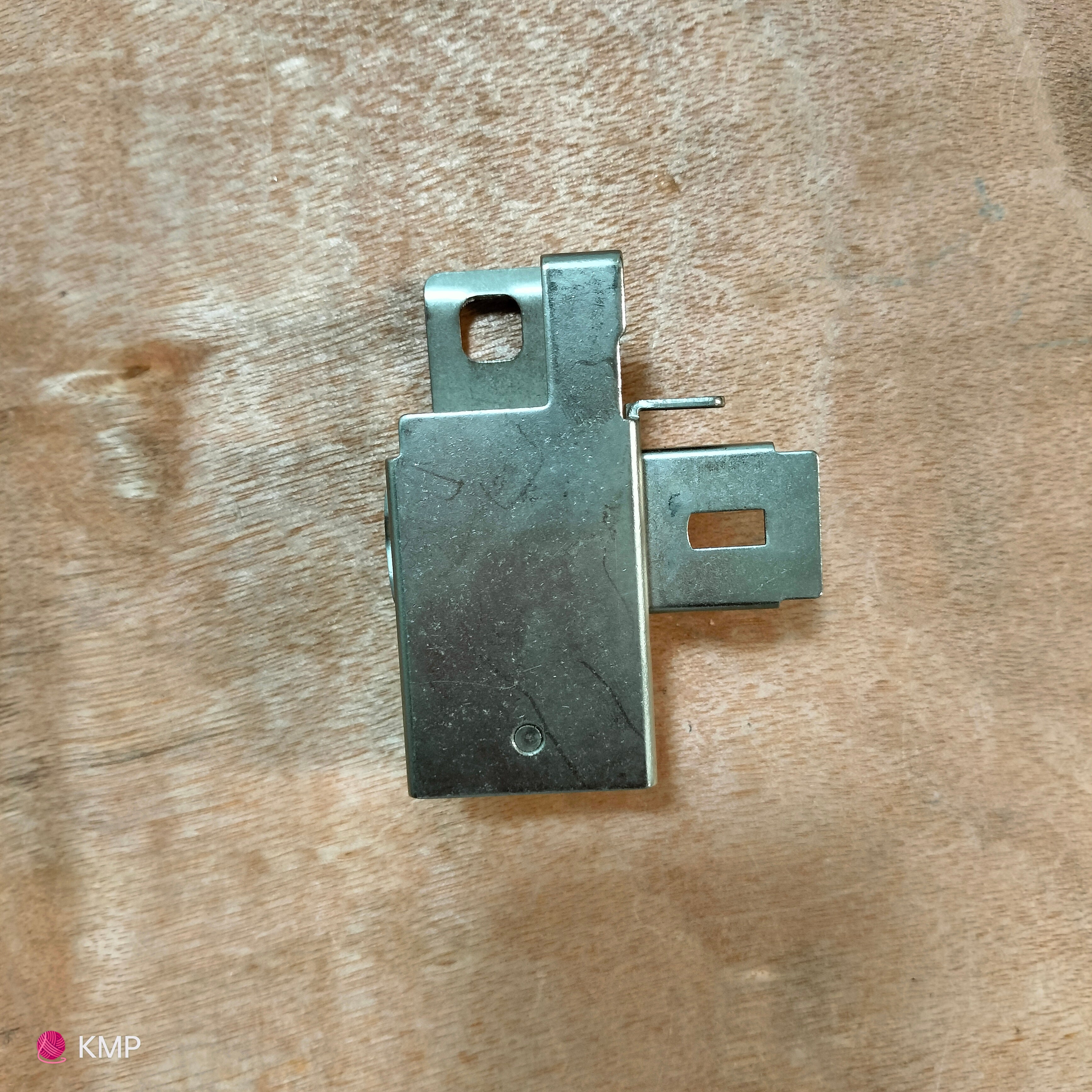 Brother KHC 820 Colour Changer ARM CONNECTOR Secondary image