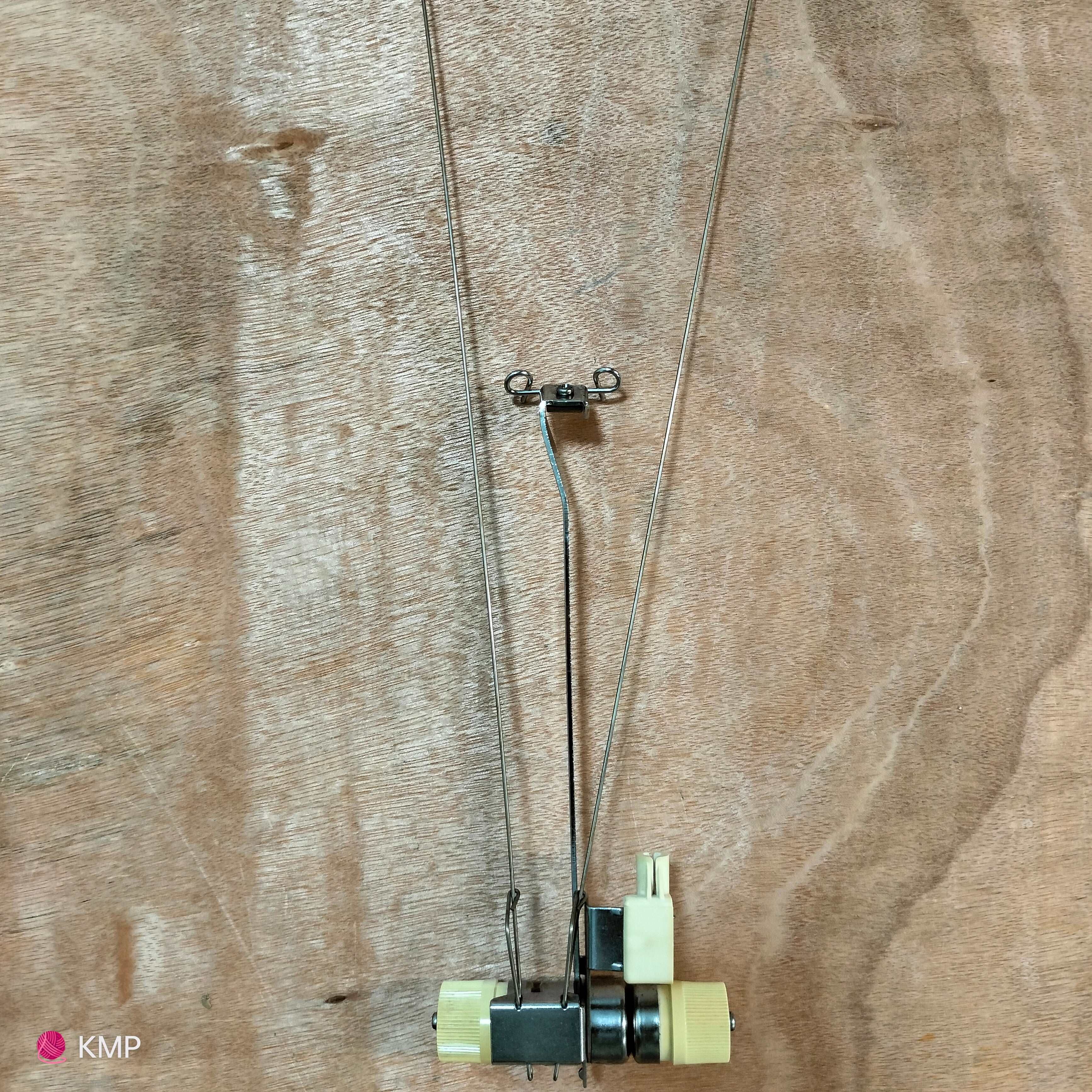 Brother KH 891 Knitting Machine Yarn Tension Unit ARM Main image