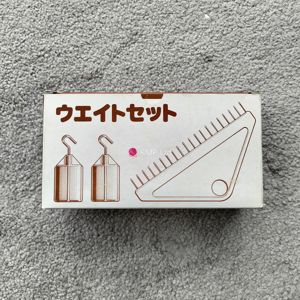 Silver Reed Set 3 TRIANGLE COMBS and 3 SMALL WEIGHTS.