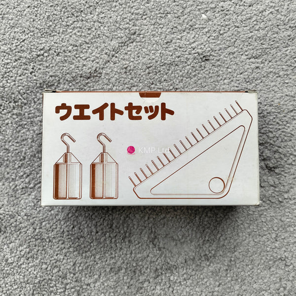 Silver Reed Set 3 TRIANGLE COMBS and 3 SMALL WEIGHTS.
