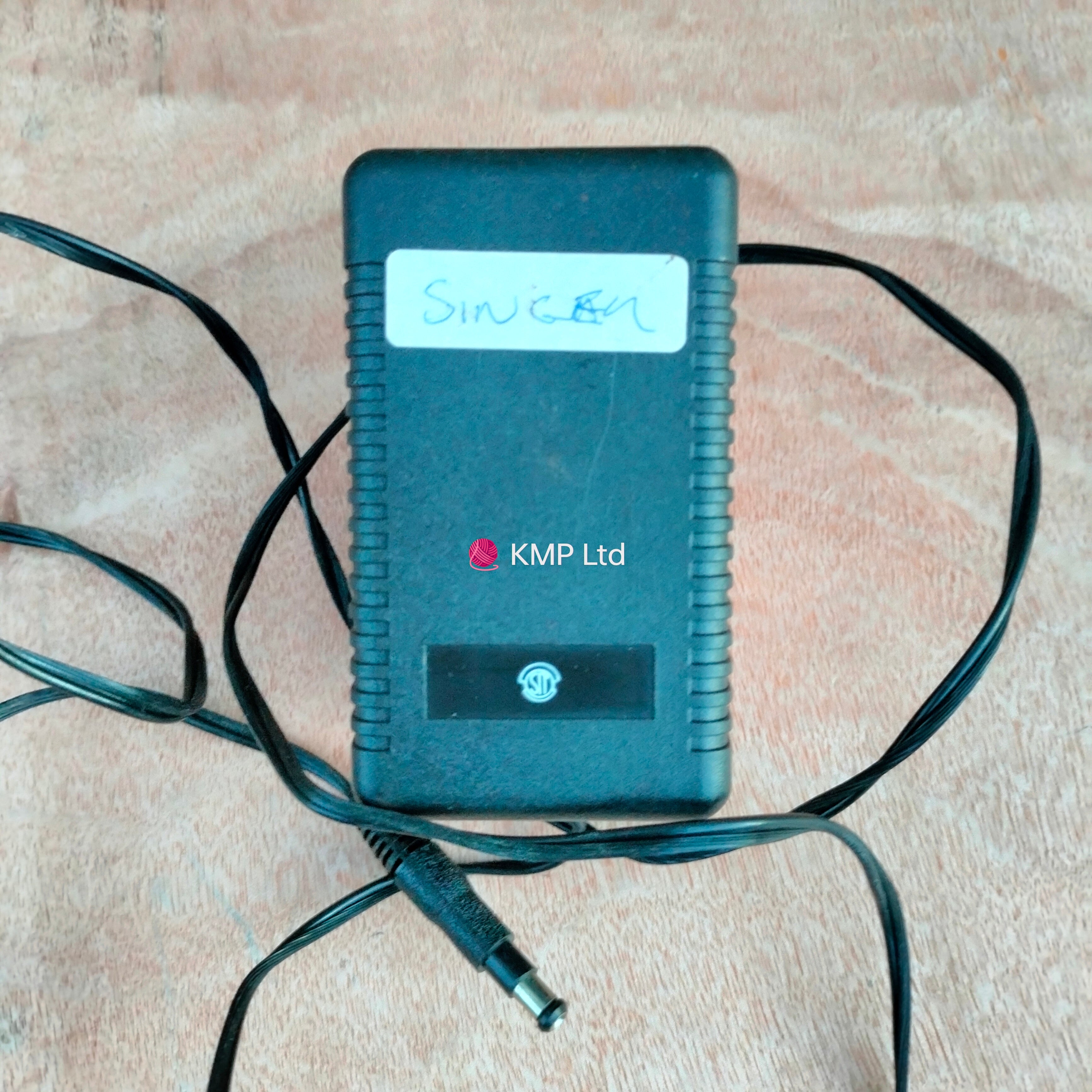 Singer Memo II Knitting Machine POWER SUPPLY ADAPTER Main image