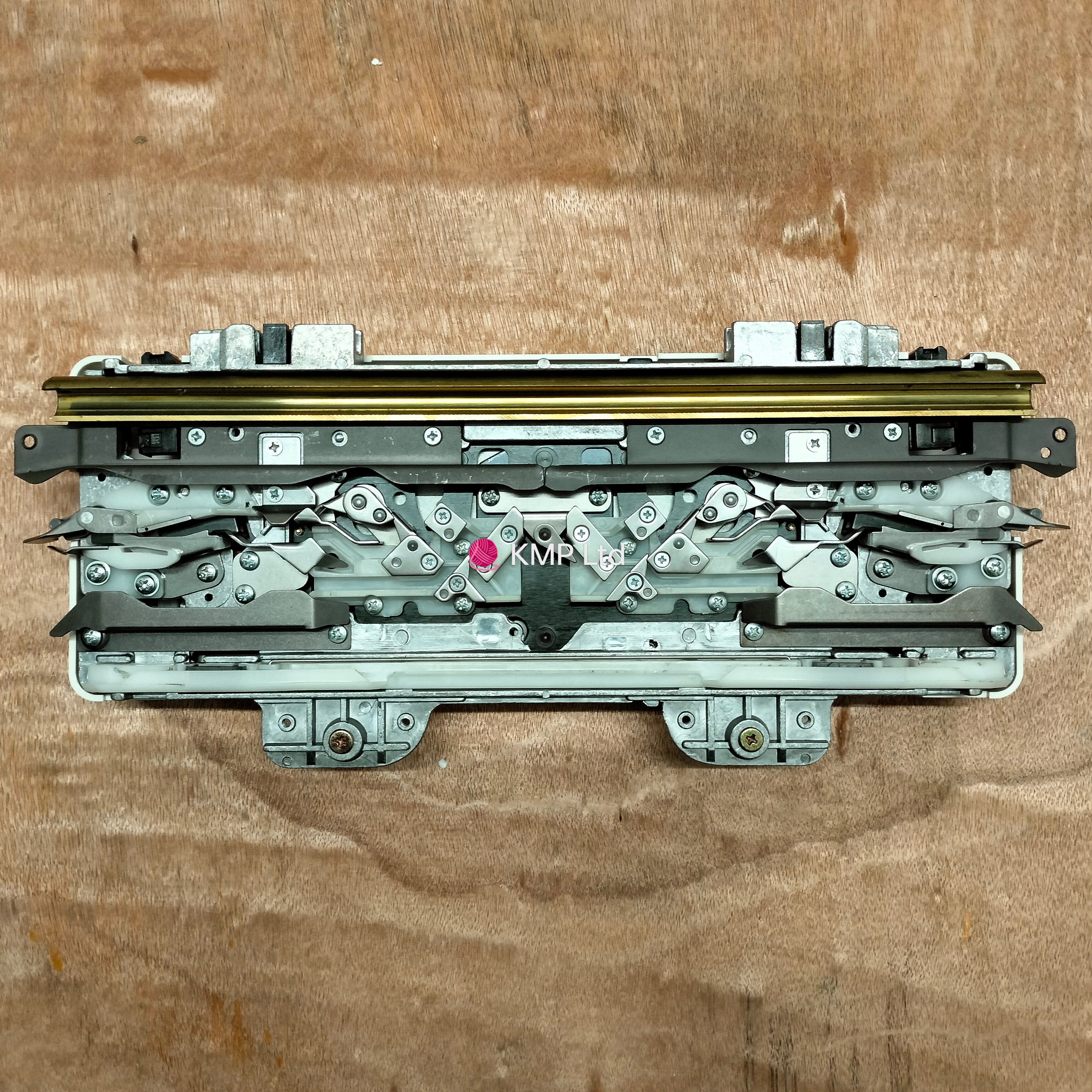Silver Reed LC 580 Electronic LACE CARRIAGE Secondary image