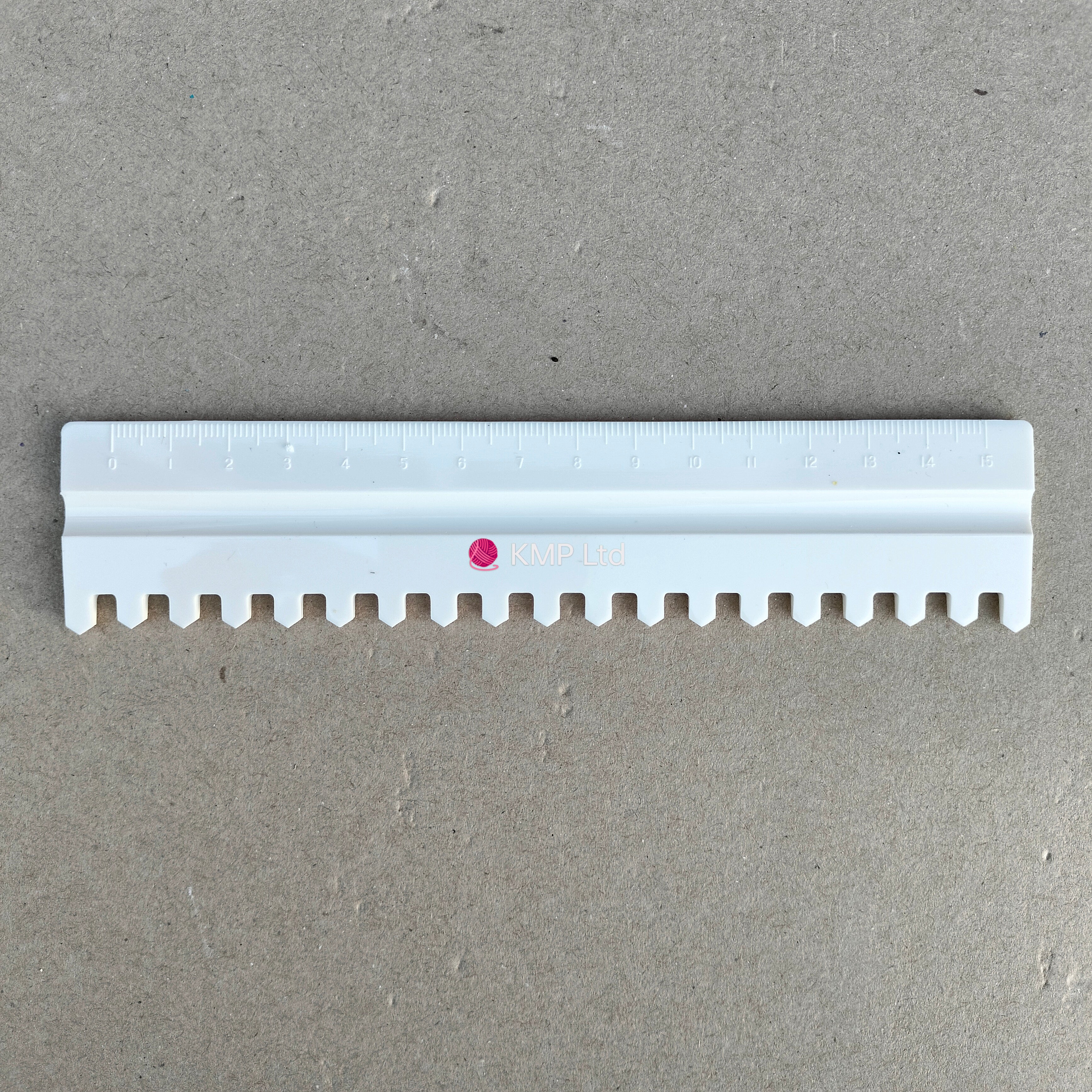 Silver Reed SK 840 Electronic Knitting Machine 1x1 NEEDLE PUSHER. Main image