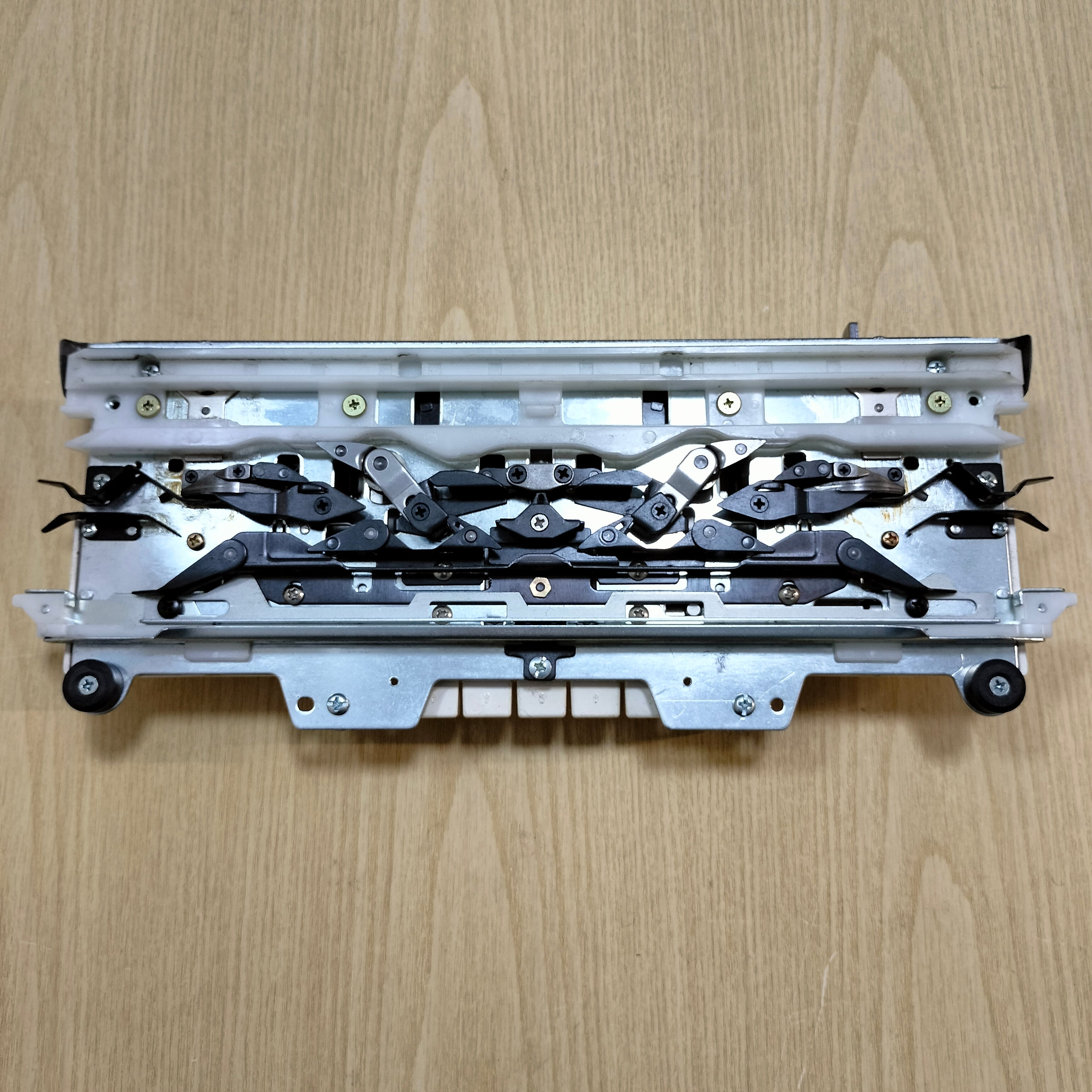 Brother KH-836 Knitting Machine MAIN CARRIAGE Secondary image