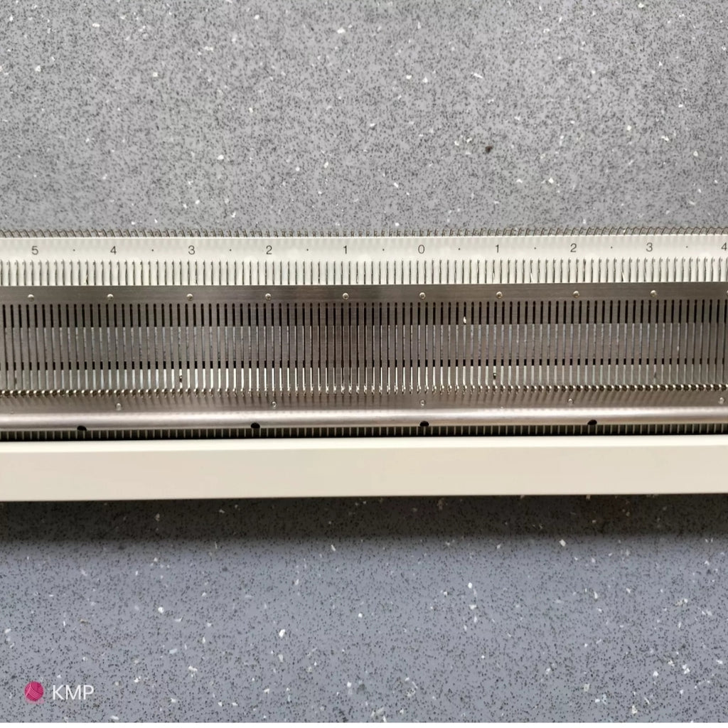Silver Reed SRP-60N Ribber NEEDLE BED