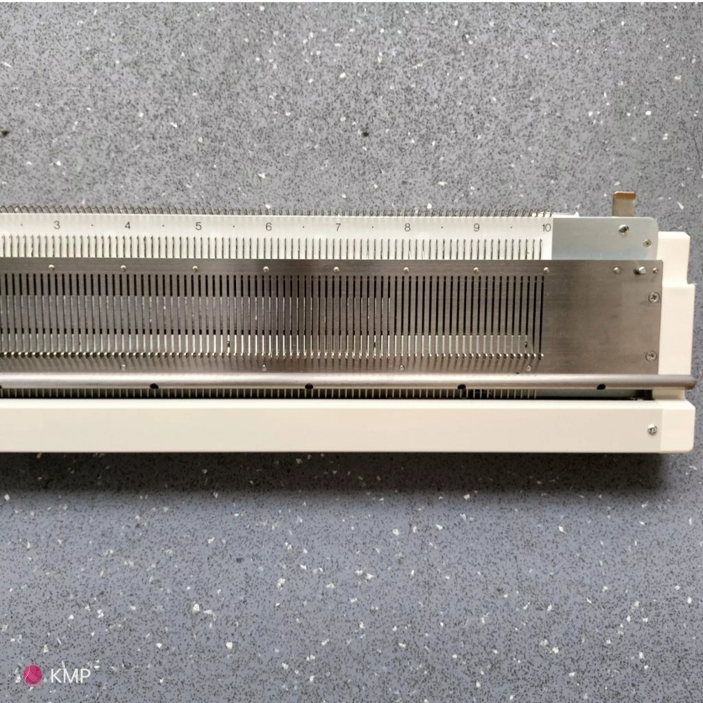 Silver Reed SRP-60N Ribber NEEDLE BED
