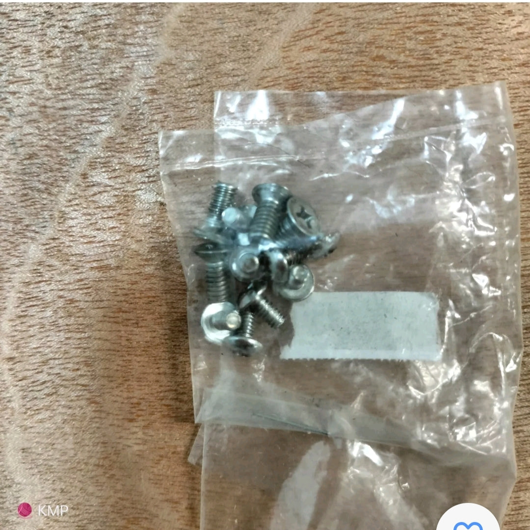 Knitmaster Mod 305 Side Plastic Cover SET OF SCREWS Main image