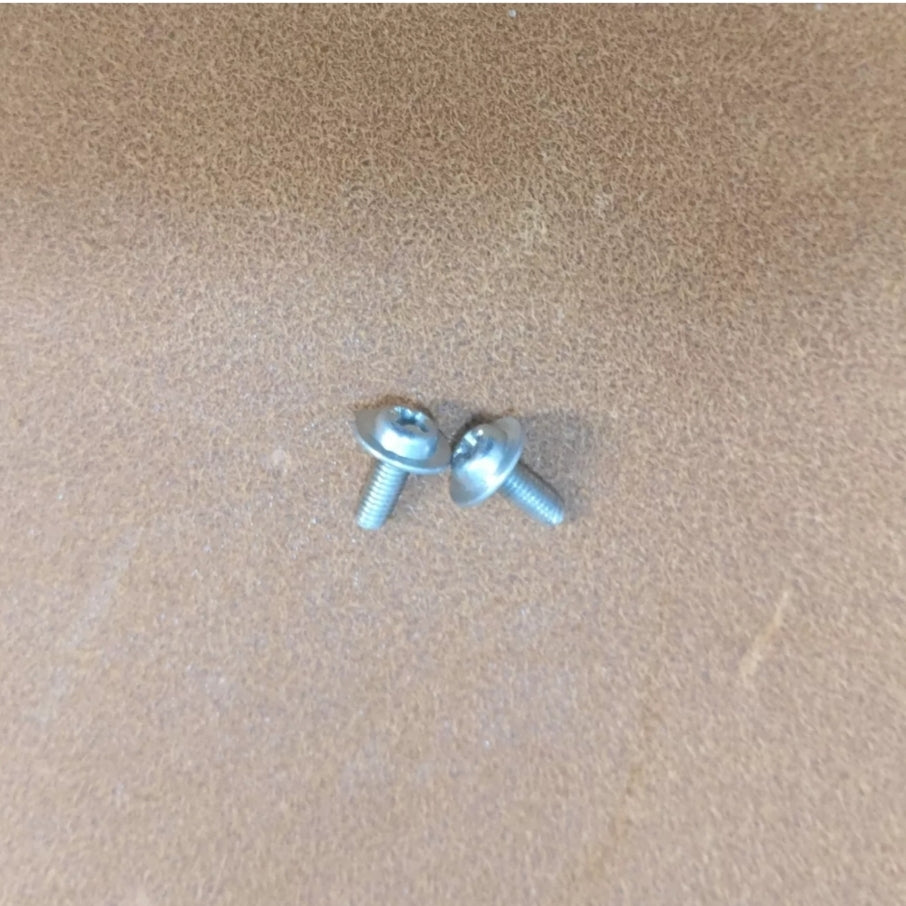 Knitmaster MOD.700 Bottom Casing SCREWS x2 holds Casing to Needle Bed.