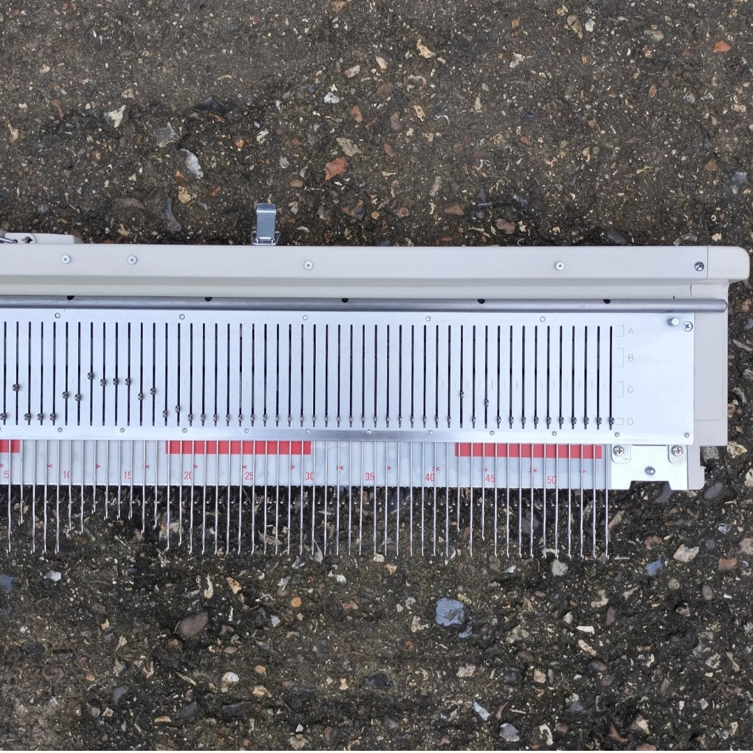 Knitmaster Mod. 150 Chunky NEEDLE BED