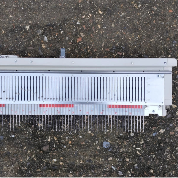 Knitmaster Mod. 150 Chunky NEEDLE BED