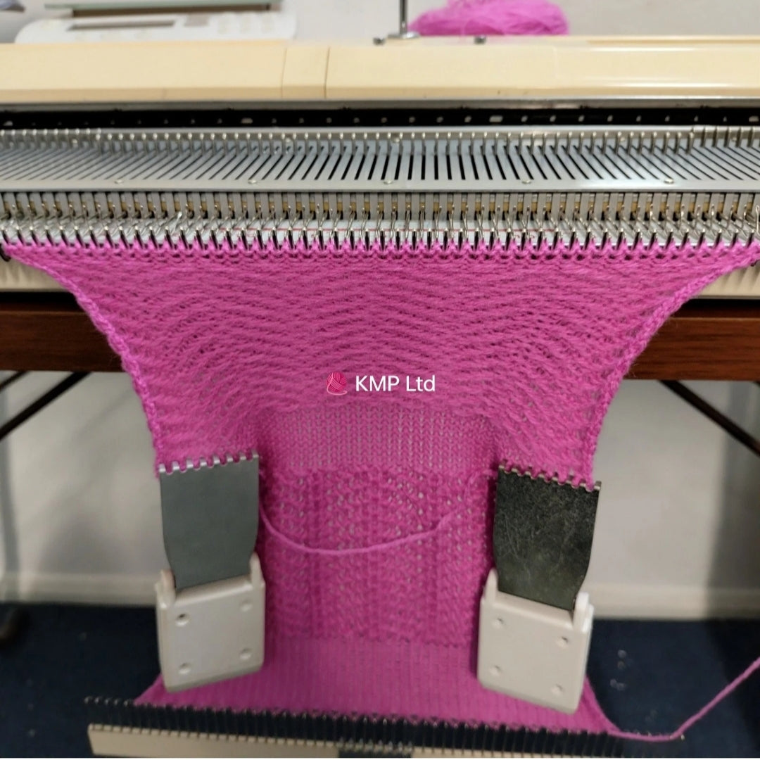 Brother KH-840 Knitting Machine NEEDLE BED Secondary image