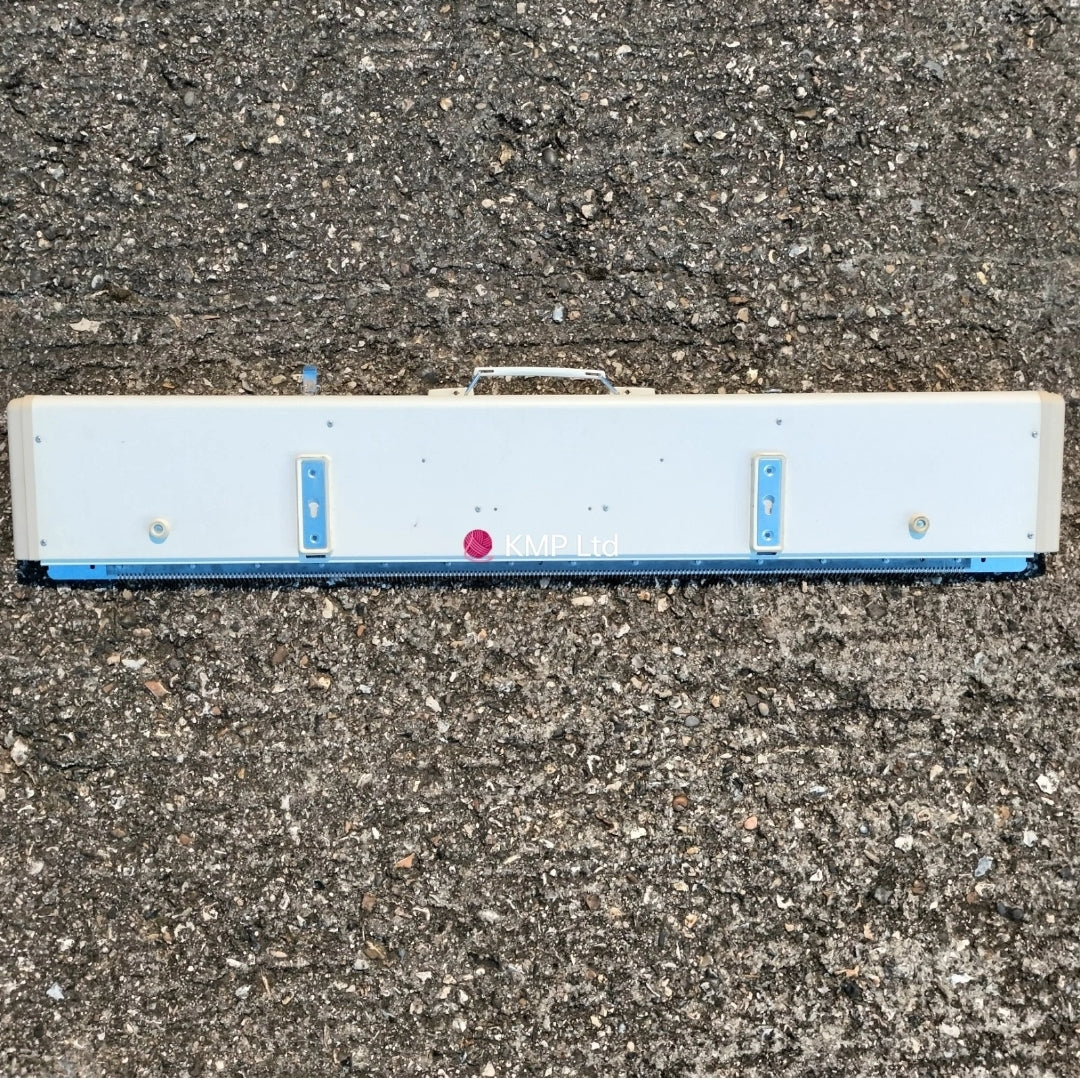 Knitmaster Mod 323 Needle Bed