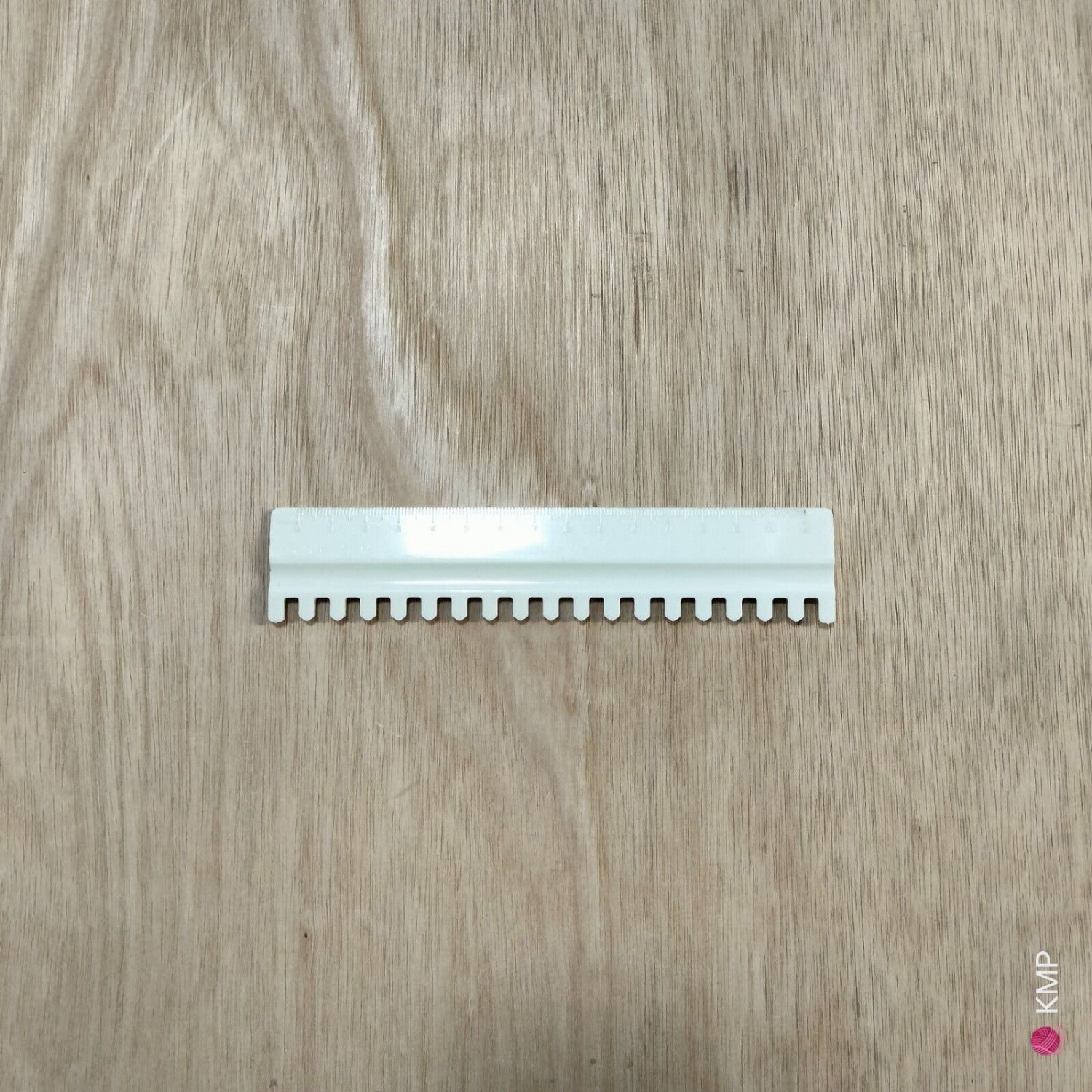 Knitmaster Mod. ES 302 Knitting Machine 1:1 NEEDLE PUSHER. Main image