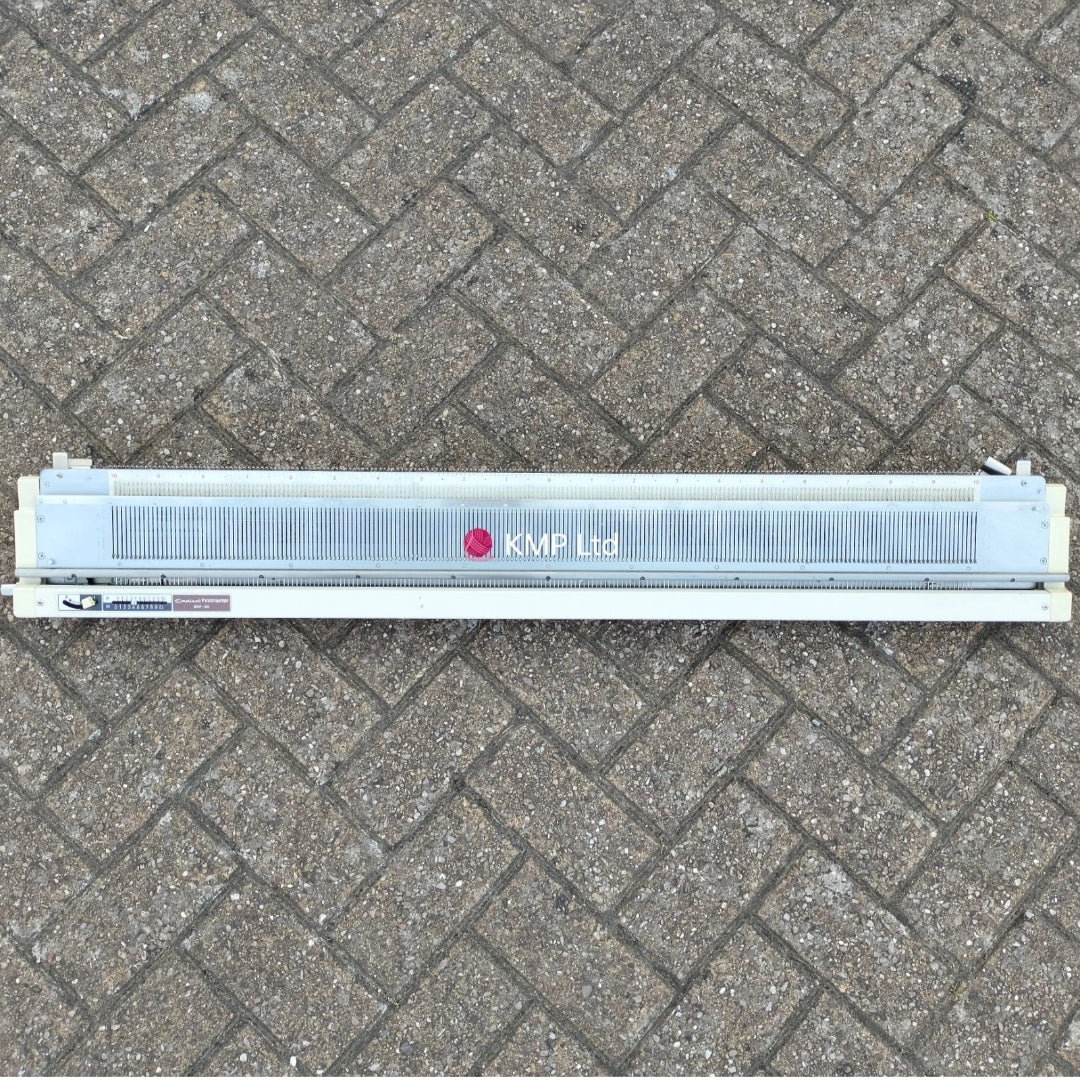 Knitmaster SRP-50 Ribber NEEDLE BED Secondary image