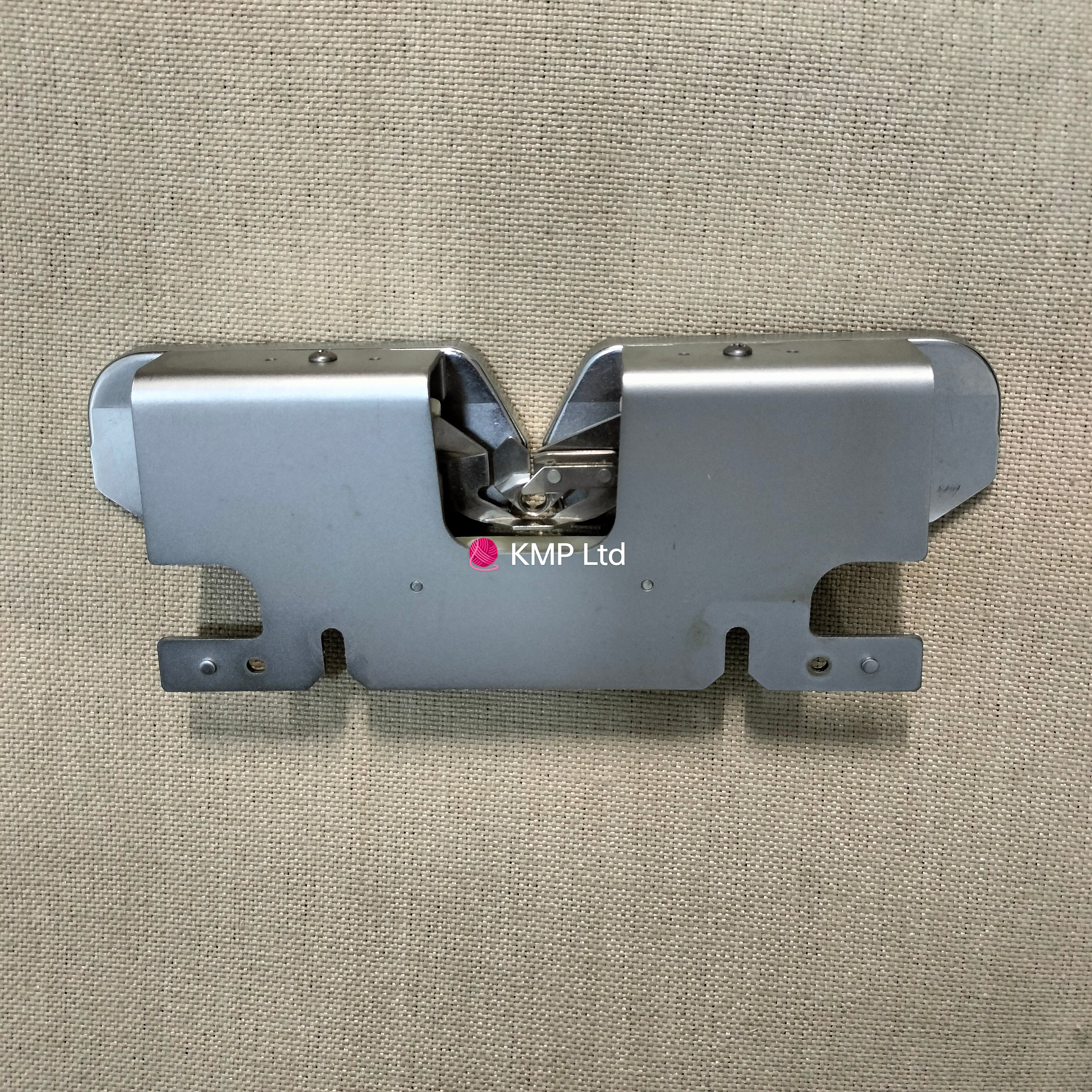 Knitmaster Mod. 150 Chunky Knitting Machine ARM Main image