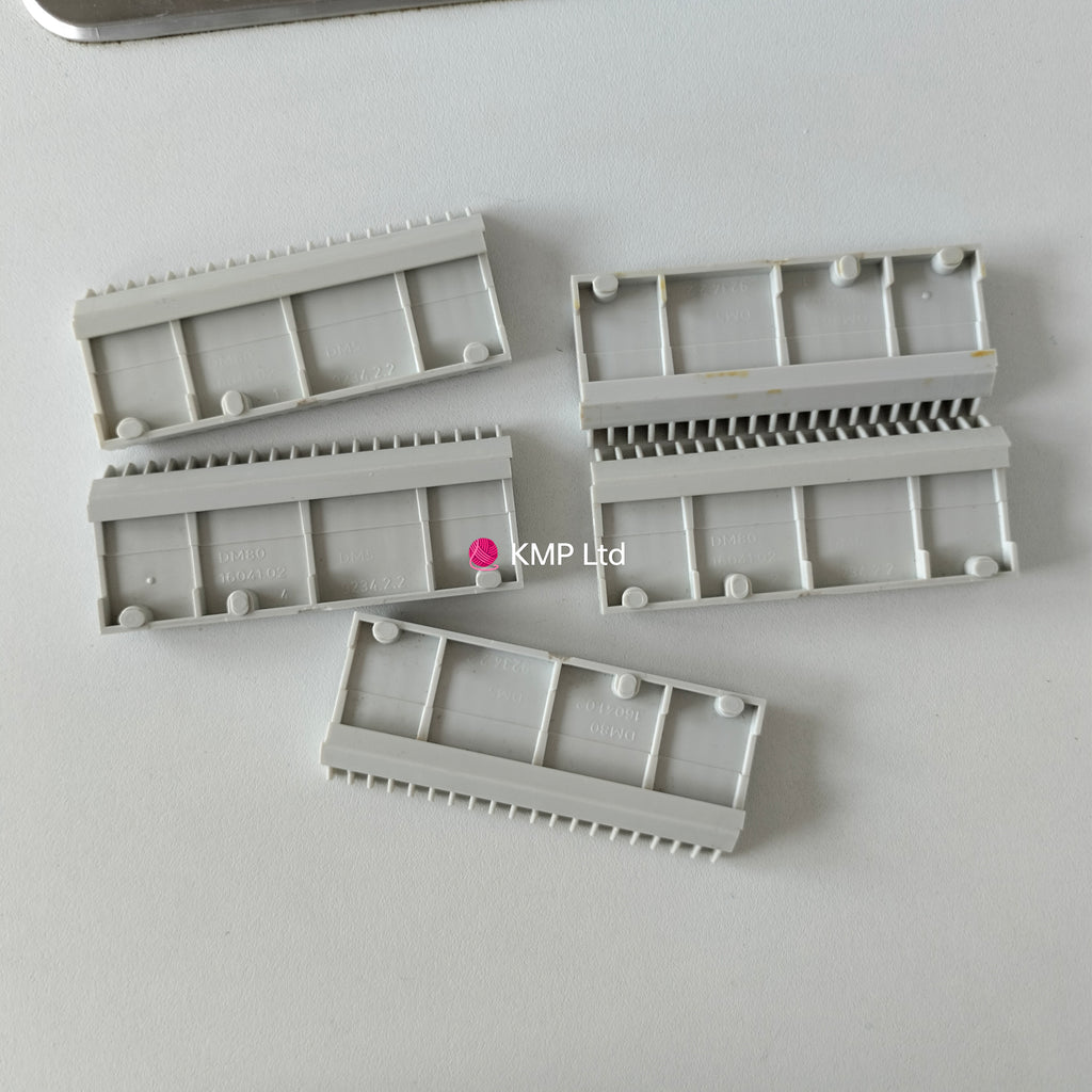 PASSAP DM-80/ DM-5 Knitting Machine PLASTIC STRIKER COMBS x5