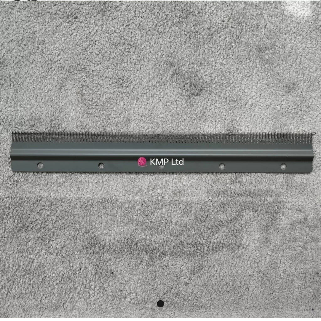 Silver Reed SRP 60N Cast-on-Combs