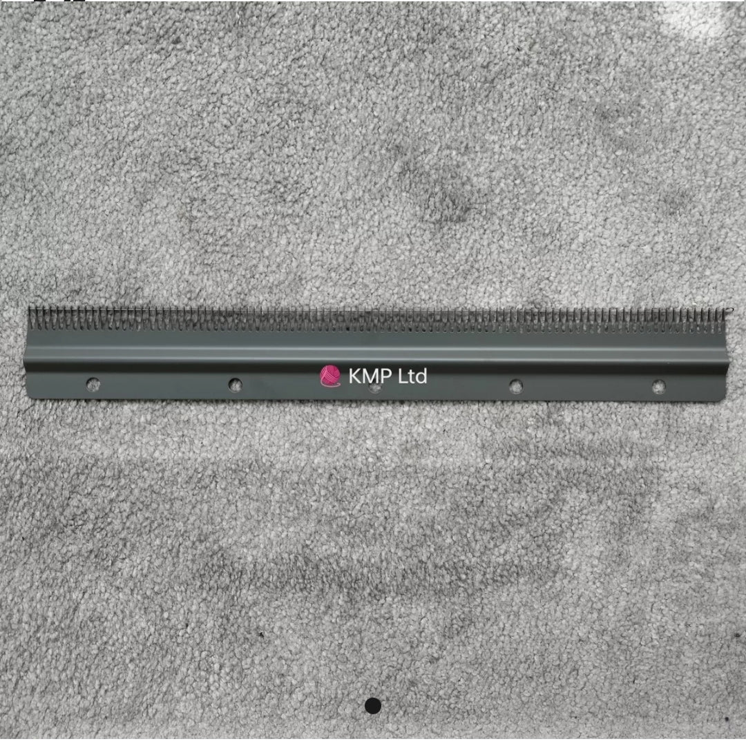 Silver Reed SRP 60N Cast-on-Combs