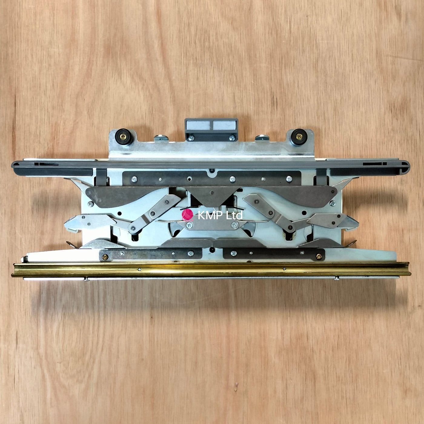 Silver Reed/ Knitmaster SR-860 RIBBER CARRIAGE Secondary image