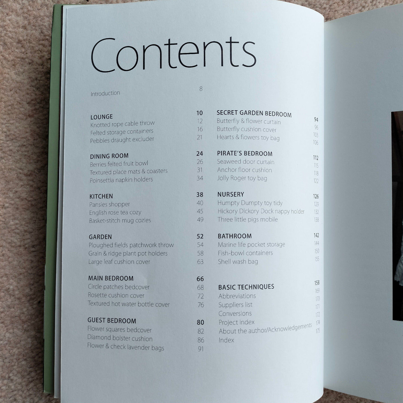 The Knitted Home Hand knitted project from room by room By SIAN BROWN Contents page