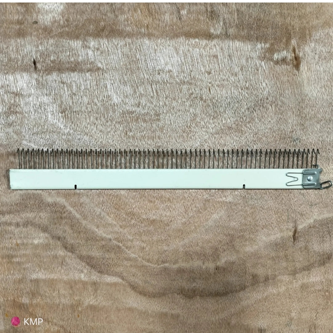 Brother Knitting Machine CAST ON COMB Main image