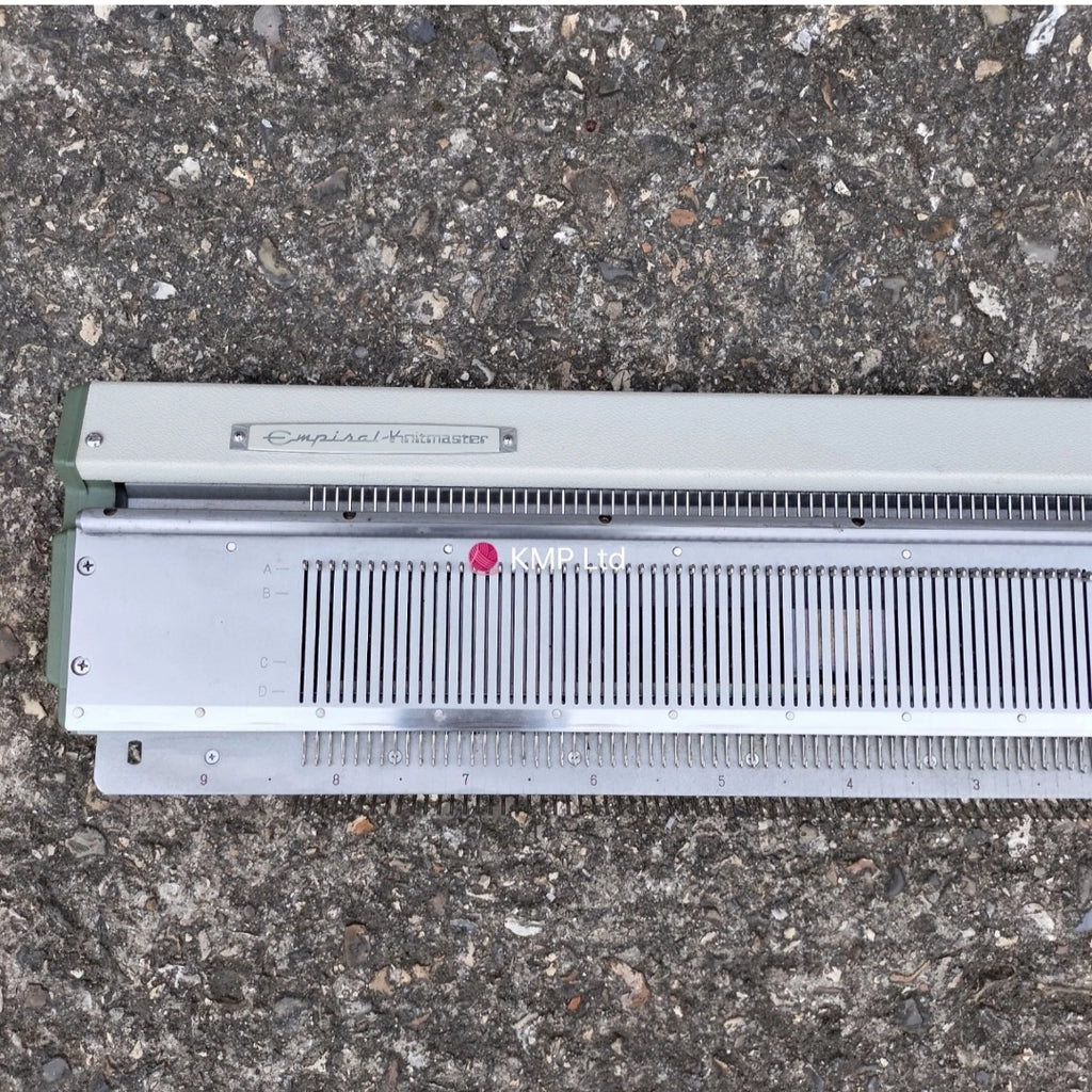 Empisal Knitmaster Mod 100 NEEDLE BED
