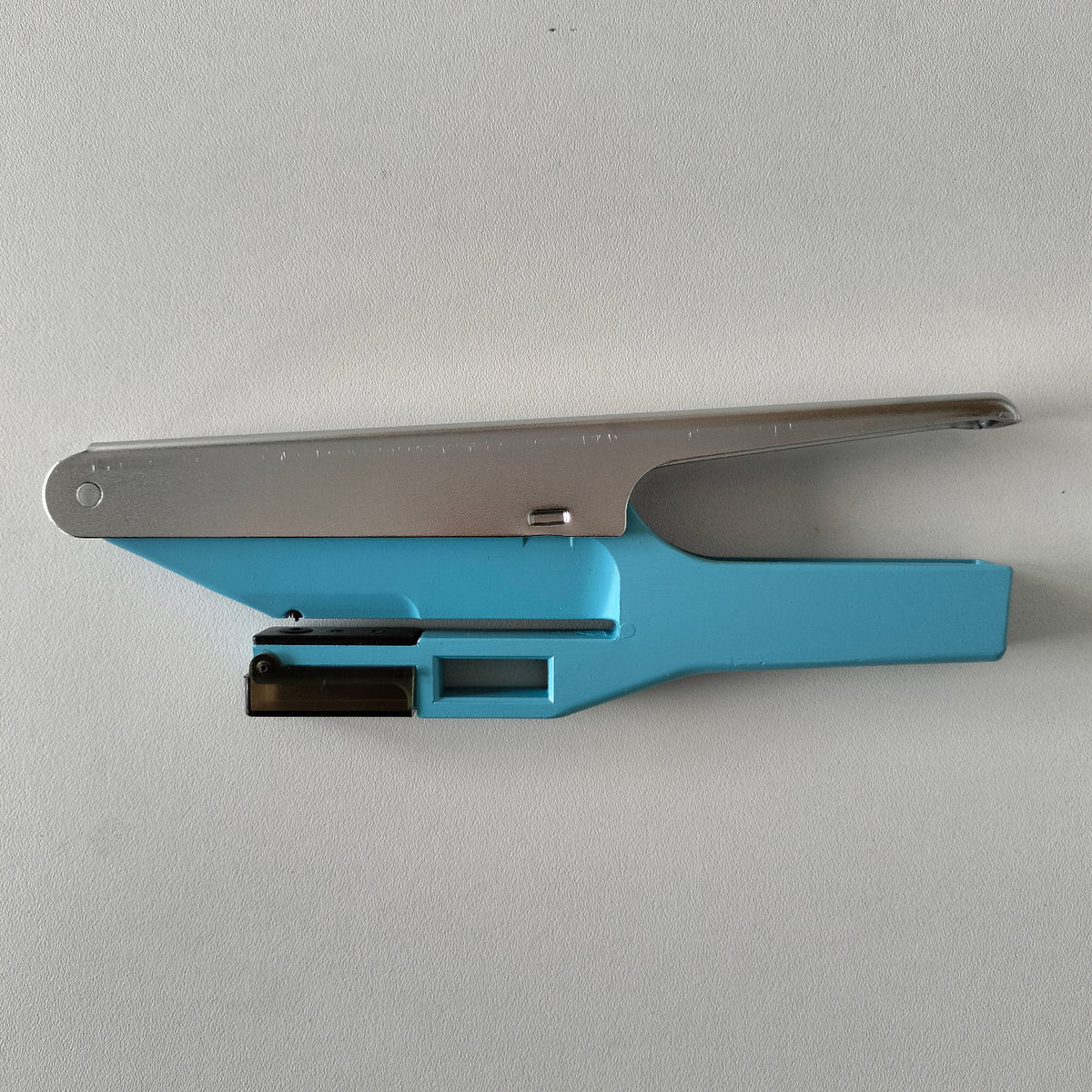 Handy Punch Fine Gauge 3.6mm Knitting Machine Punchcards PUNCHER