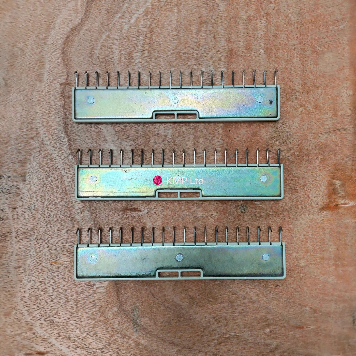 Knitmaster 360-LC Lace Carriage SET OF 3 WIDE CLAW WEIGHTS Main image
