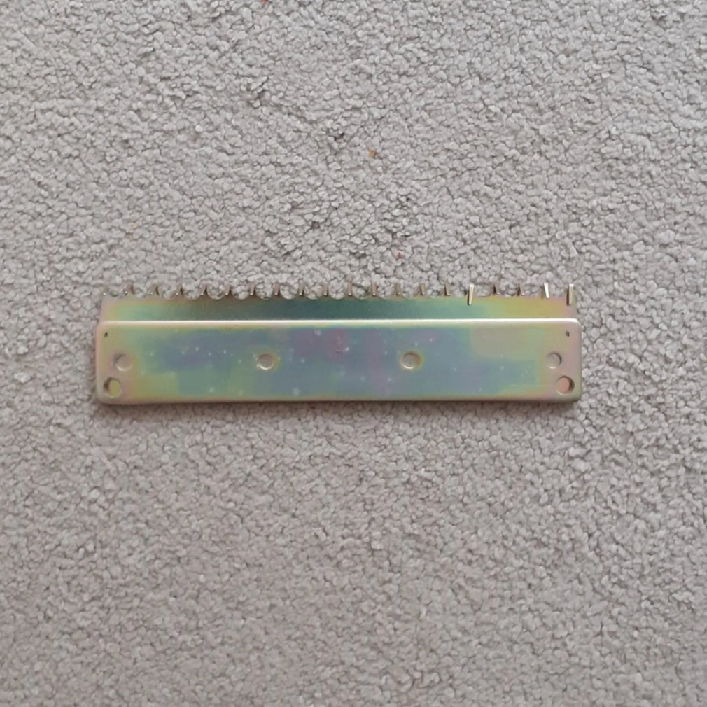 Knitmaster Lace Carriage LC-2 CLAW WEIGHT Main image