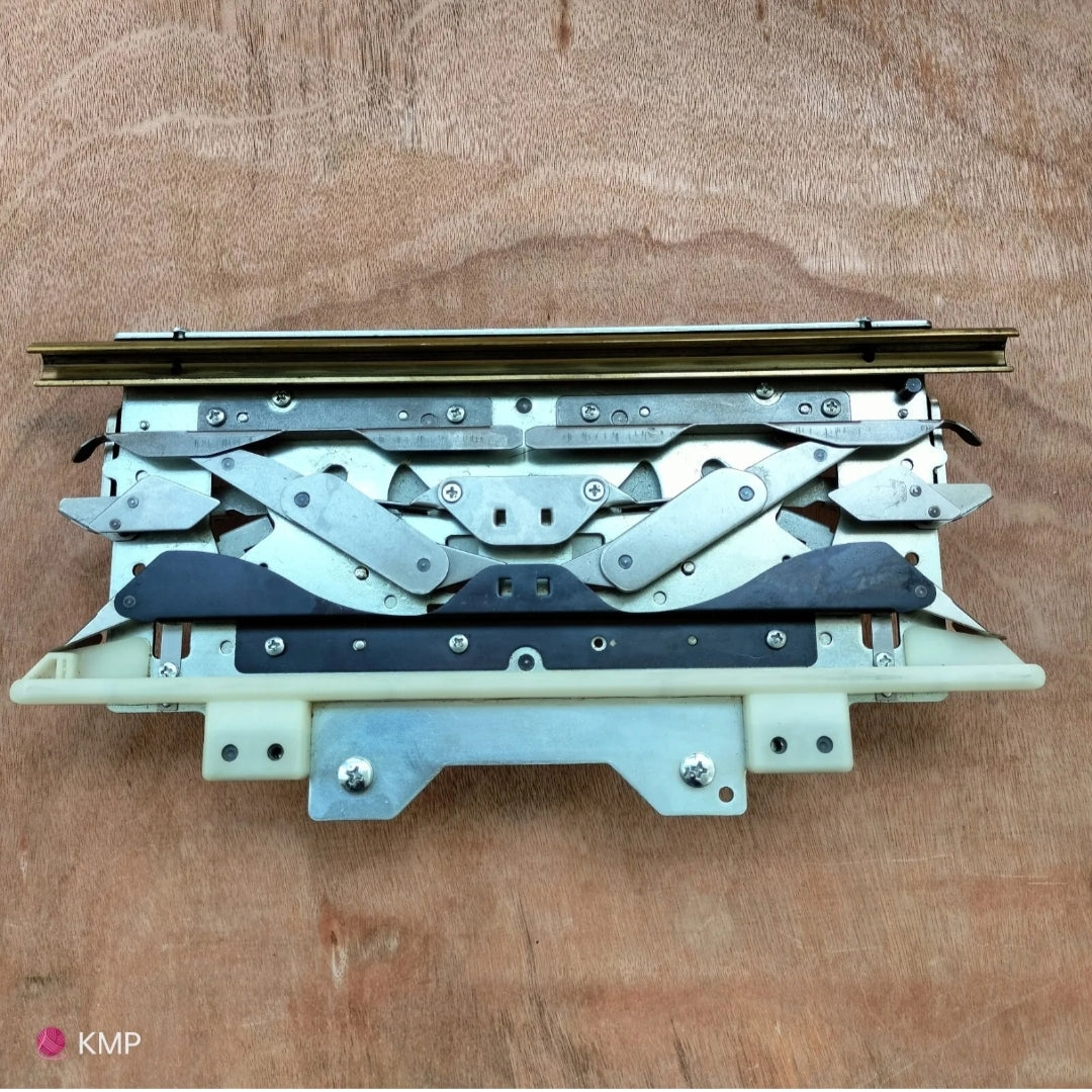 Knitmaster Mod 151 Chunky CARRIAGE PARTS Secondary image